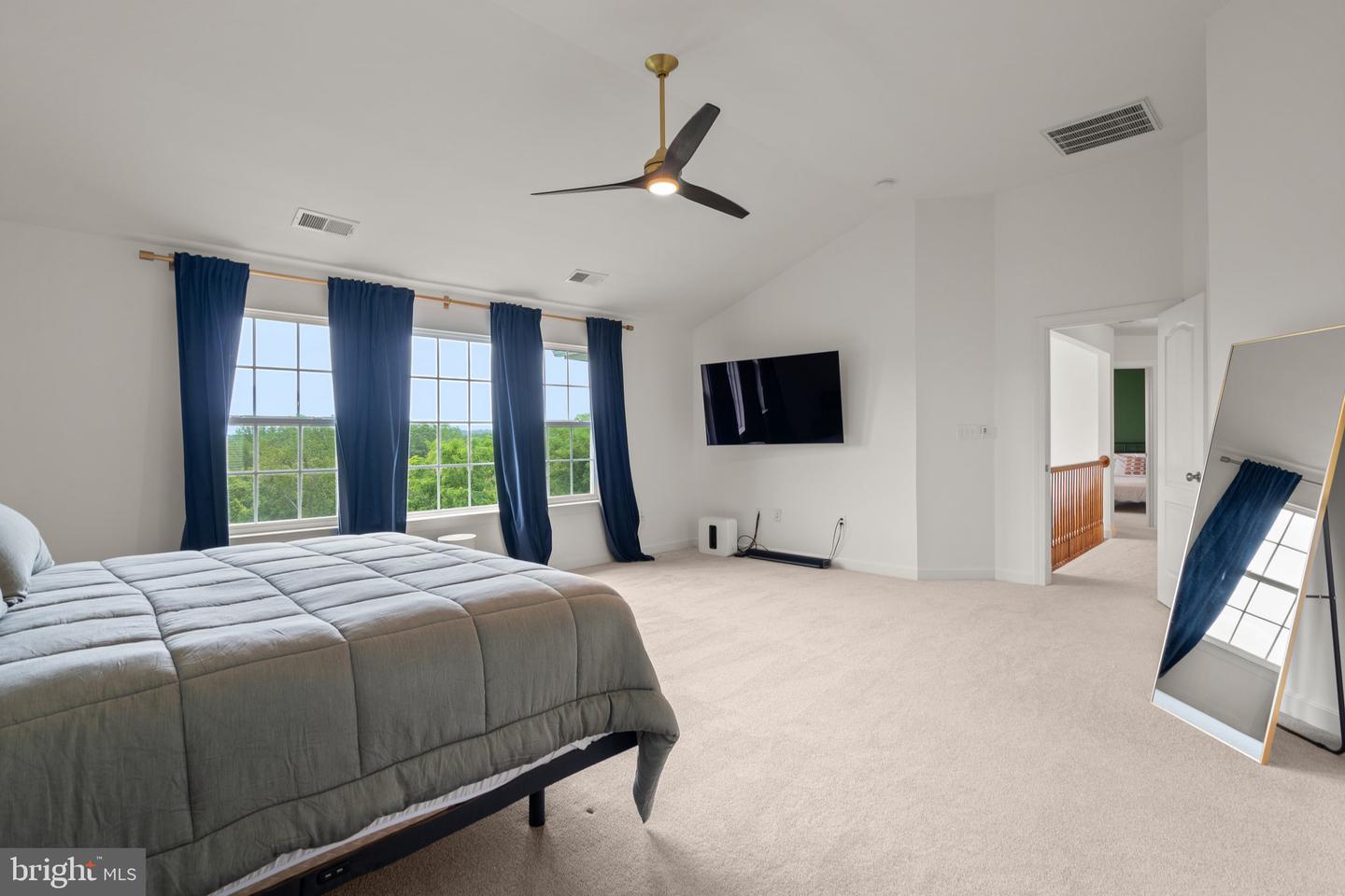 128 COACHMAN CIR, STAFFORD, Virginia 22554, 5 Bedrooms Bedrooms, ,4 BathroomsBathrooms,Residential,For sale,128 COACHMAN CIR,VAST2039906 MLS # VAST2039906