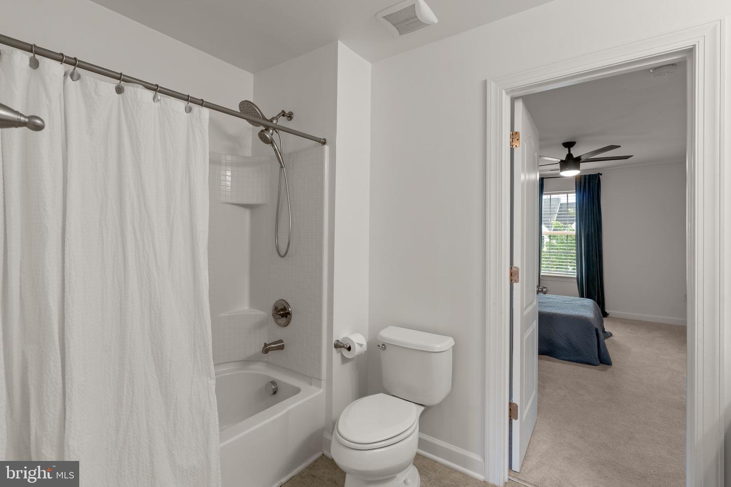 128 COACHMAN CIR, STAFFORD, Virginia 22554, 5 Bedrooms Bedrooms, ,4 BathroomsBathrooms,Residential,For sale,128 COACHMAN CIR,VAST2039906 MLS # VAST2039906