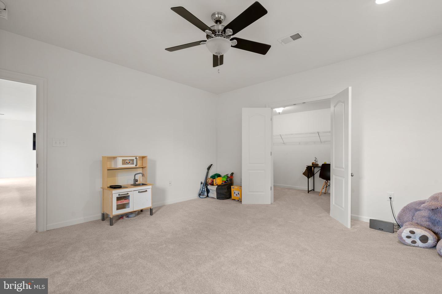 128 COACHMAN CIR, STAFFORD, Virginia 22554, 5 Bedrooms Bedrooms, ,4 BathroomsBathrooms,Residential,For sale,128 COACHMAN CIR,VAST2039906 MLS # VAST2039906