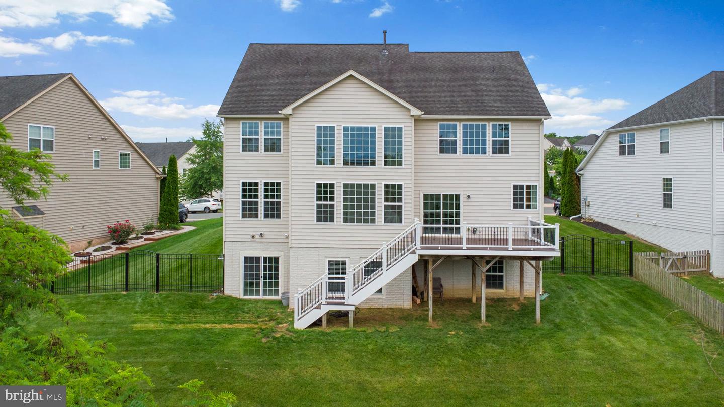 128 COACHMAN CIR, STAFFORD, Virginia 22554, 5 Bedrooms Bedrooms, ,4 BathroomsBathrooms,Residential,For sale,128 COACHMAN CIR,VAST2039906 MLS # VAST2039906