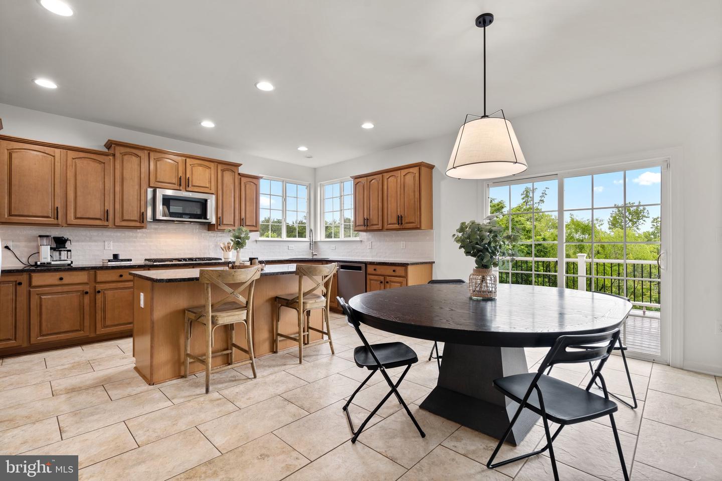 128 COACHMAN CIR, STAFFORD, Virginia 22554, 5 Bedrooms Bedrooms, ,4 BathroomsBathrooms,Residential,For sale,128 COACHMAN CIR,VAST2039906 MLS # VAST2039906