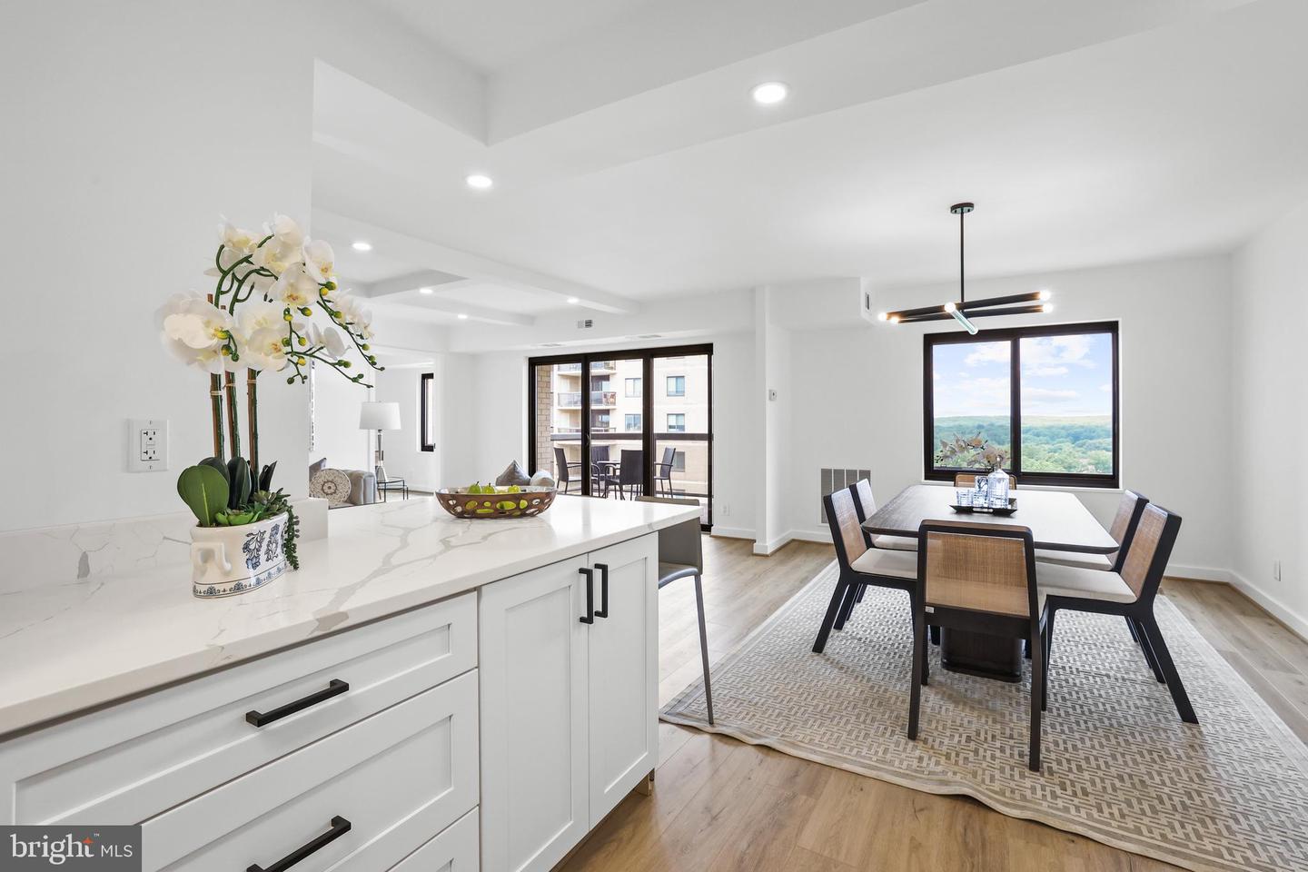 205 YOAKUM PKWY #1712, ALEXANDRIA, Virginia 22304, 3 Bedrooms Bedrooms, ,2 BathroomsBathrooms,Residential,For sale,205 YOAKUM PKWY #1712,VAAX2046598 MLS # VAAX2046598