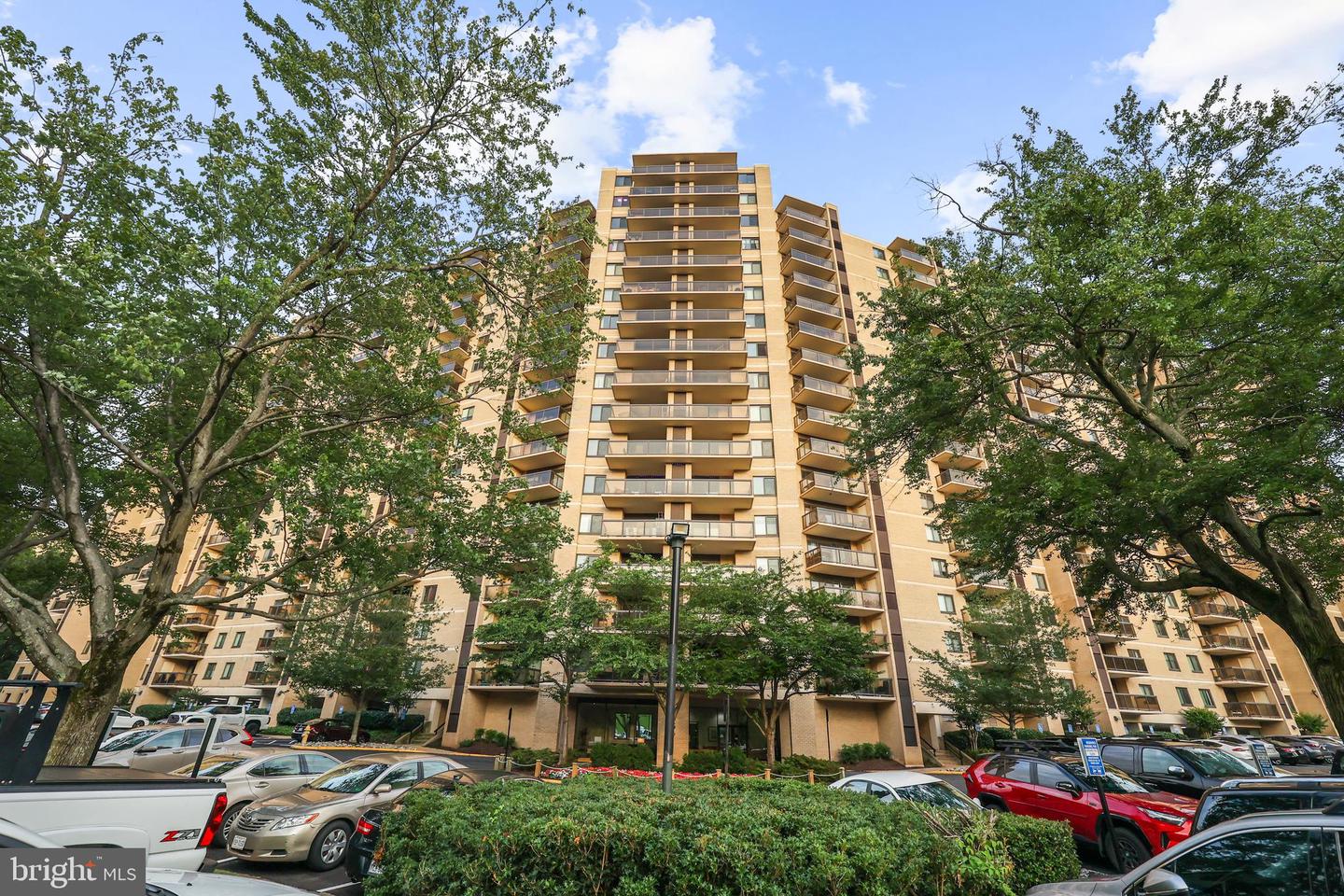 205 YOAKUM PKWY #1712, ALEXANDRIA, Virginia 22304, 3 Bedrooms Bedrooms, ,2 BathroomsBathrooms,Residential,For sale,205 YOAKUM PKWY #1712,VAAX2046598 MLS # VAAX2046598