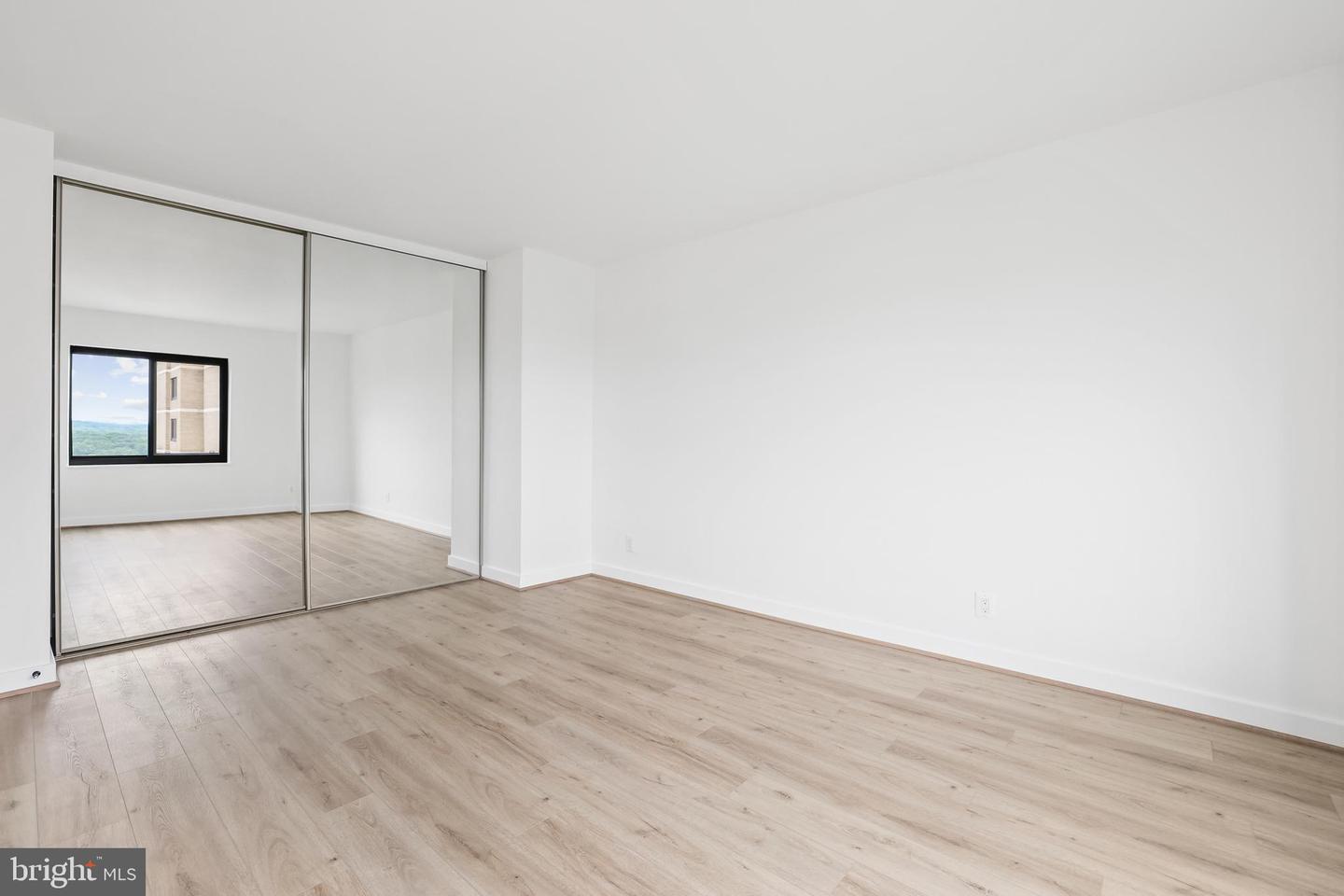 205 YOAKUM PKWY #1712, ALEXANDRIA, Virginia 22304, 3 Bedrooms Bedrooms, ,2 BathroomsBathrooms,Residential,For sale,205 YOAKUM PKWY #1712,VAAX2046598 MLS # VAAX2046598