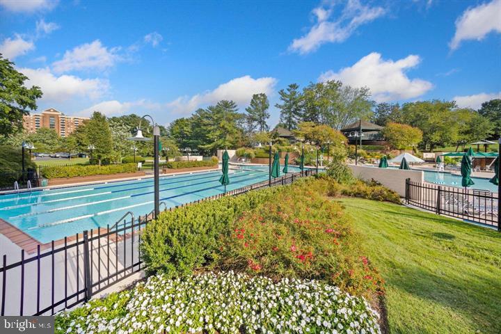 205 YOAKUM PKWY #1712, ALEXANDRIA, Virginia 22304, 3 Bedrooms Bedrooms, ,2 BathroomsBathrooms,Residential,For sale,205 YOAKUM PKWY #1712,VAAX2046598 MLS # VAAX2046598