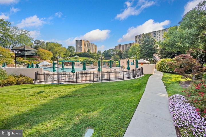 205 YOAKUM PKWY #1712, ALEXANDRIA, Virginia 22304, 3 Bedrooms Bedrooms, ,2 BathroomsBathrooms,Residential,For sale,205 YOAKUM PKWY #1712,VAAX2046598 MLS # VAAX2046598