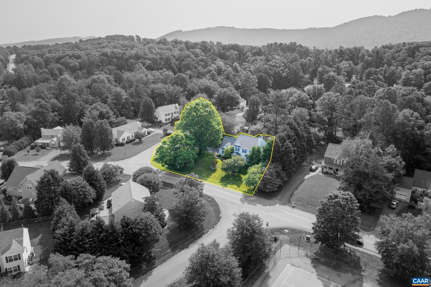 1500 HONEYSUCKLE LN, CHARLOTTESVILLE, Virginia 22902, 3 Bedrooms Bedrooms, ,2 BathroomsBathrooms,Residential,For sale,1500 HONEYSUCKLE LN,665813 MLS # 665813