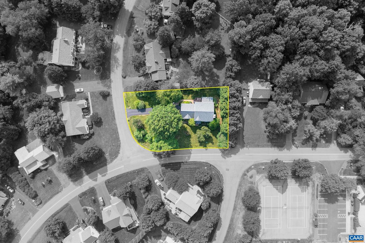 1500 HONEYSUCKLE LN, CHARLOTTESVILLE, Virginia 22902, 3 Bedrooms Bedrooms, ,2 BathroomsBathrooms,Residential,For sale,1500 HONEYSUCKLE LN,665813 MLS # 665813