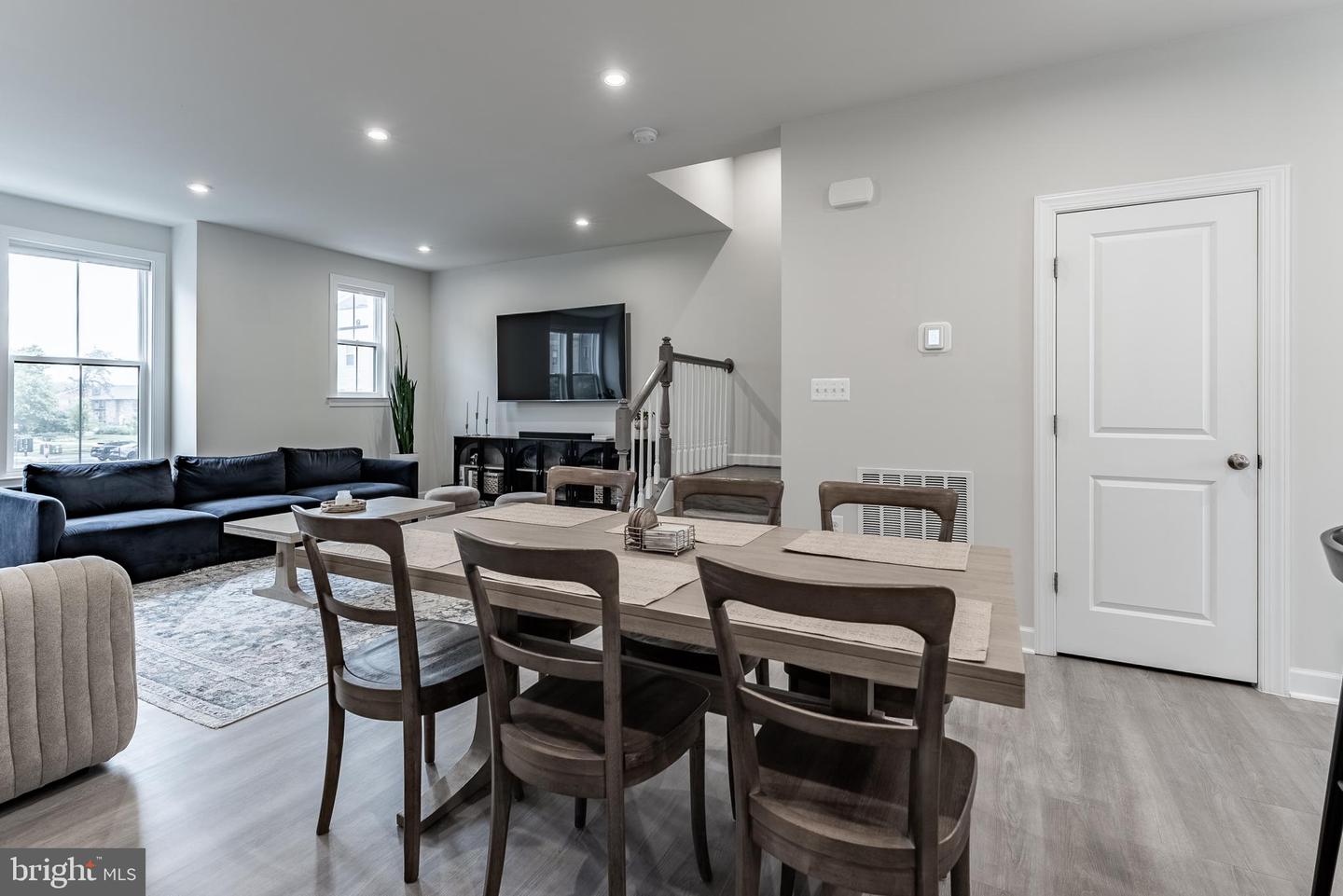 7282 NITTANY LN, ALEXANDRIA, Virginia 22306, 4 Bedrooms Bedrooms, ,3 BathroomsBathrooms,Residential,For sale,7282 NITTANY LN,VAFX2248138 MLS # VAFX2248138