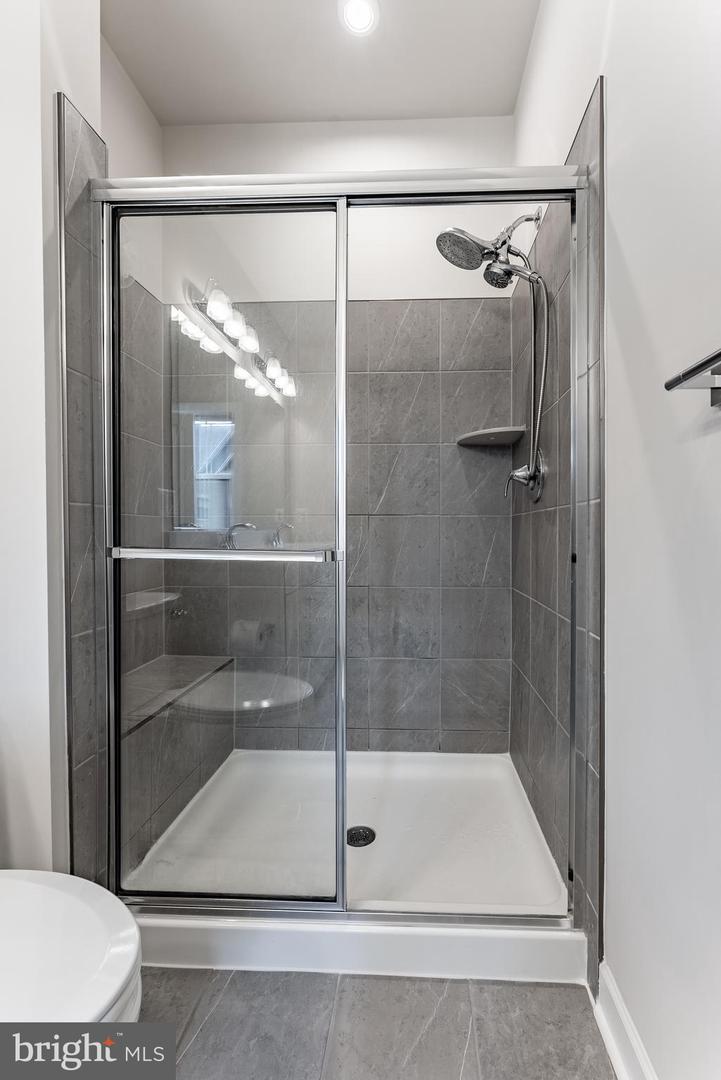 7282 NITTANY LN, ALEXANDRIA, Virginia 22306, 4 Bedrooms Bedrooms, ,3 BathroomsBathrooms,Residential,For sale,7282 NITTANY LN,VAFX2248138 MLS # VAFX2248138