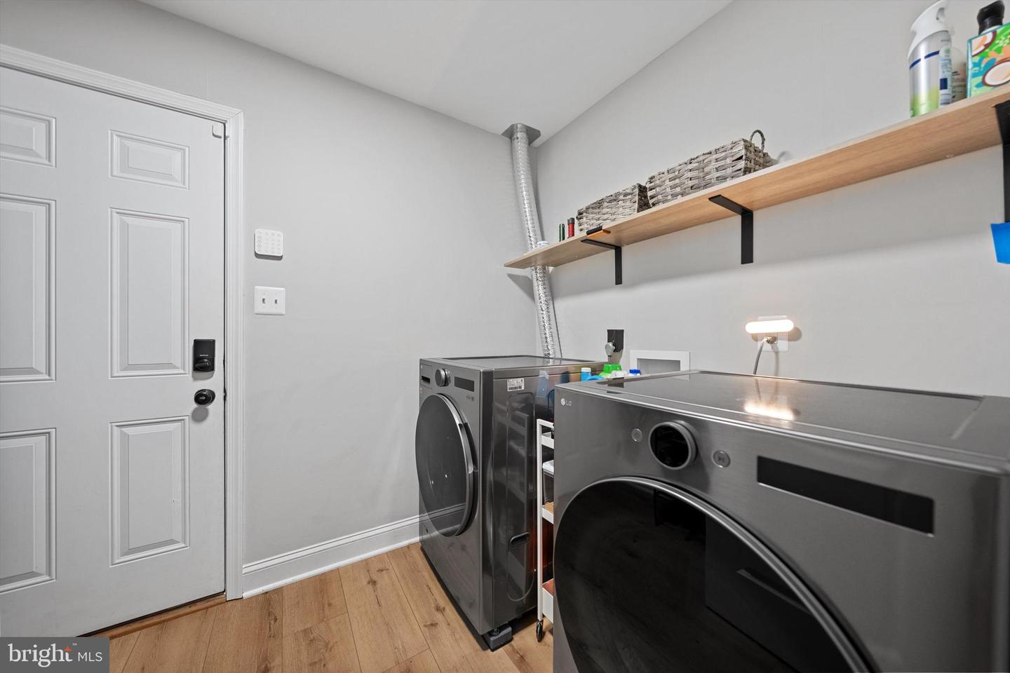 14731 CONWAY DR, MANASSAS, Virginia 20112, 4 Bedrooms Bedrooms, 13 Rooms Rooms,2 BathroomsBathrooms,Residential,For sale,14731 CONWAY DR,VAPW2097322 MLS # VAPW2097322