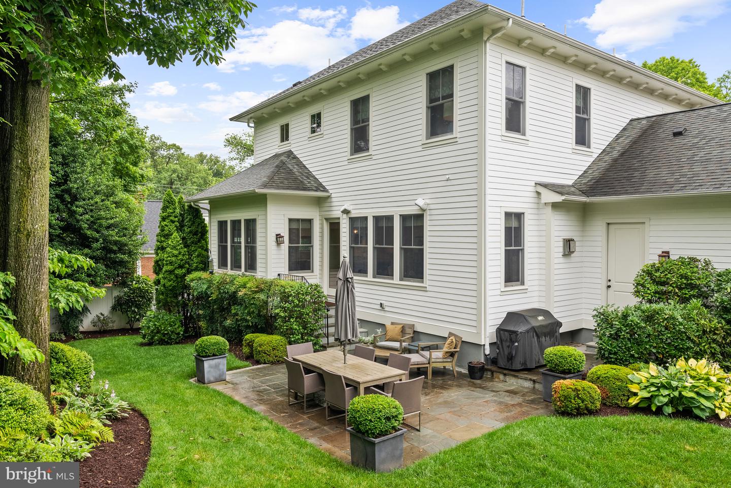 2407 N NELSON ST, ARLINGTON, Virginia 22207, 5 Bedrooms Bedrooms, ,4 BathroomsBathrooms,Residential,For sale,2407 N NELSON ST,VAAR2059404 MLS # VAAR2059404