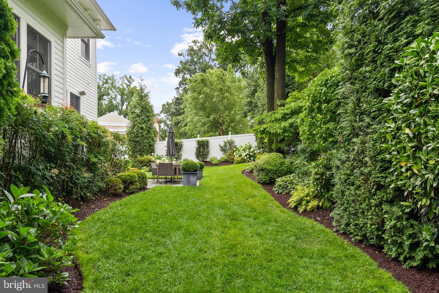 2407 N NELSON ST, ARLINGTON, Virginia 22207, 5 Bedrooms Bedrooms, ,4 BathroomsBathrooms,Residential,For sale,2407 N NELSON ST,VAAR2059404 MLS # VAAR2059404
