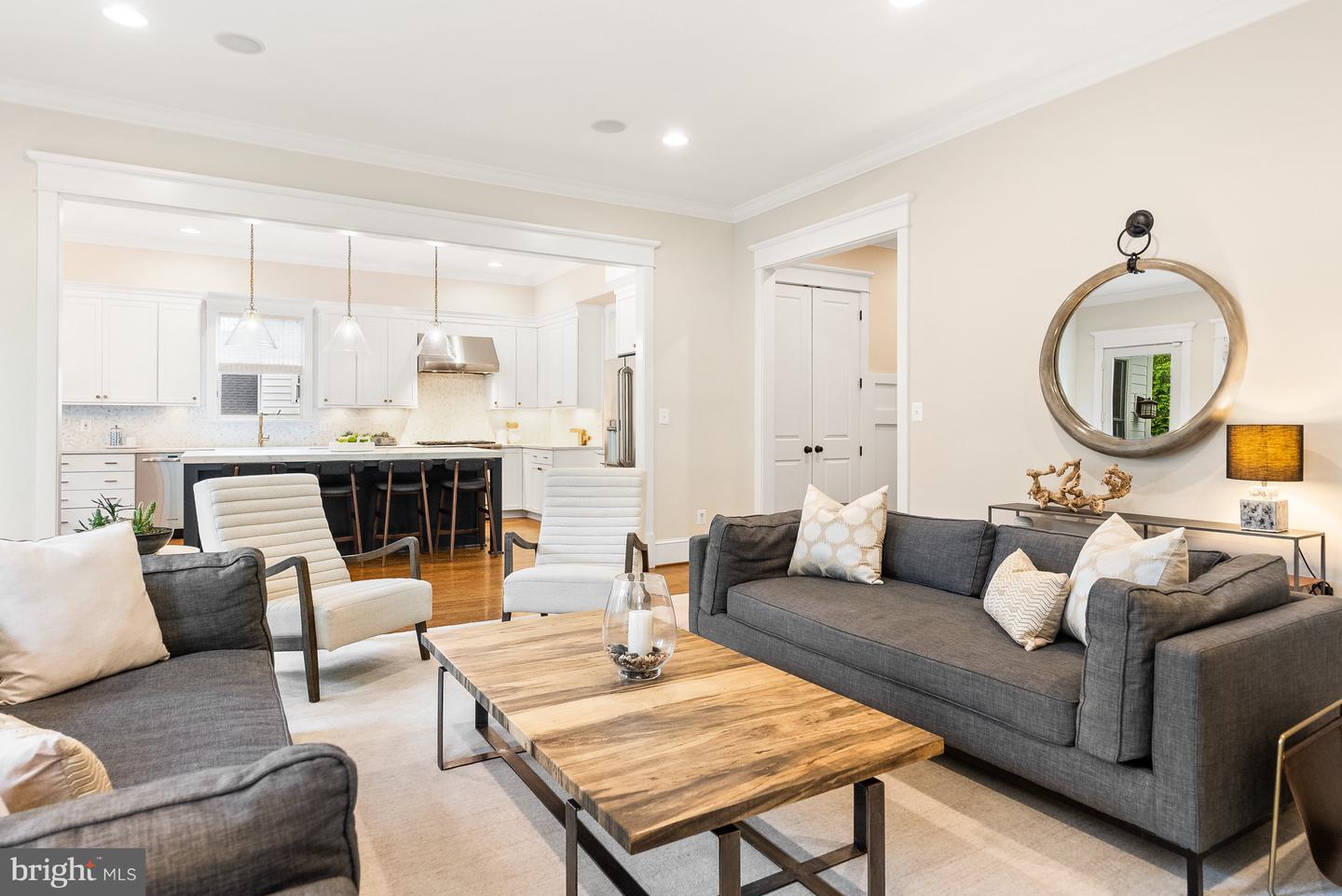 2407 N NELSON ST, ARLINGTON, Virginia 22207, 5 Bedrooms Bedrooms, ,4 BathroomsBathrooms,Residential,For sale,2407 N NELSON ST,VAAR2059404 MLS # VAAR2059404