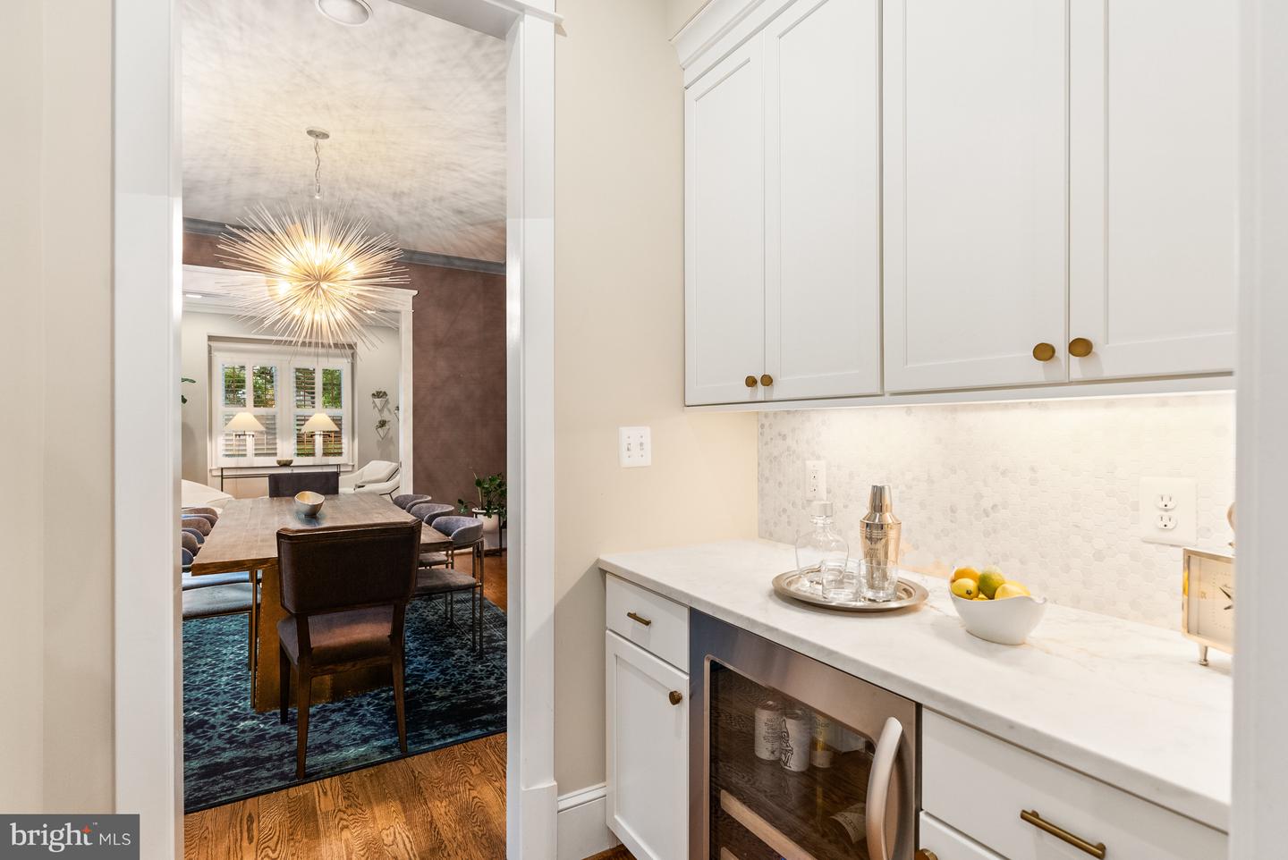 2407 N NELSON ST, ARLINGTON, Virginia 22207, 5 Bedrooms Bedrooms, ,4 BathroomsBathrooms,Residential,For sale,2407 N NELSON ST,VAAR2059404 MLS # VAAR2059404