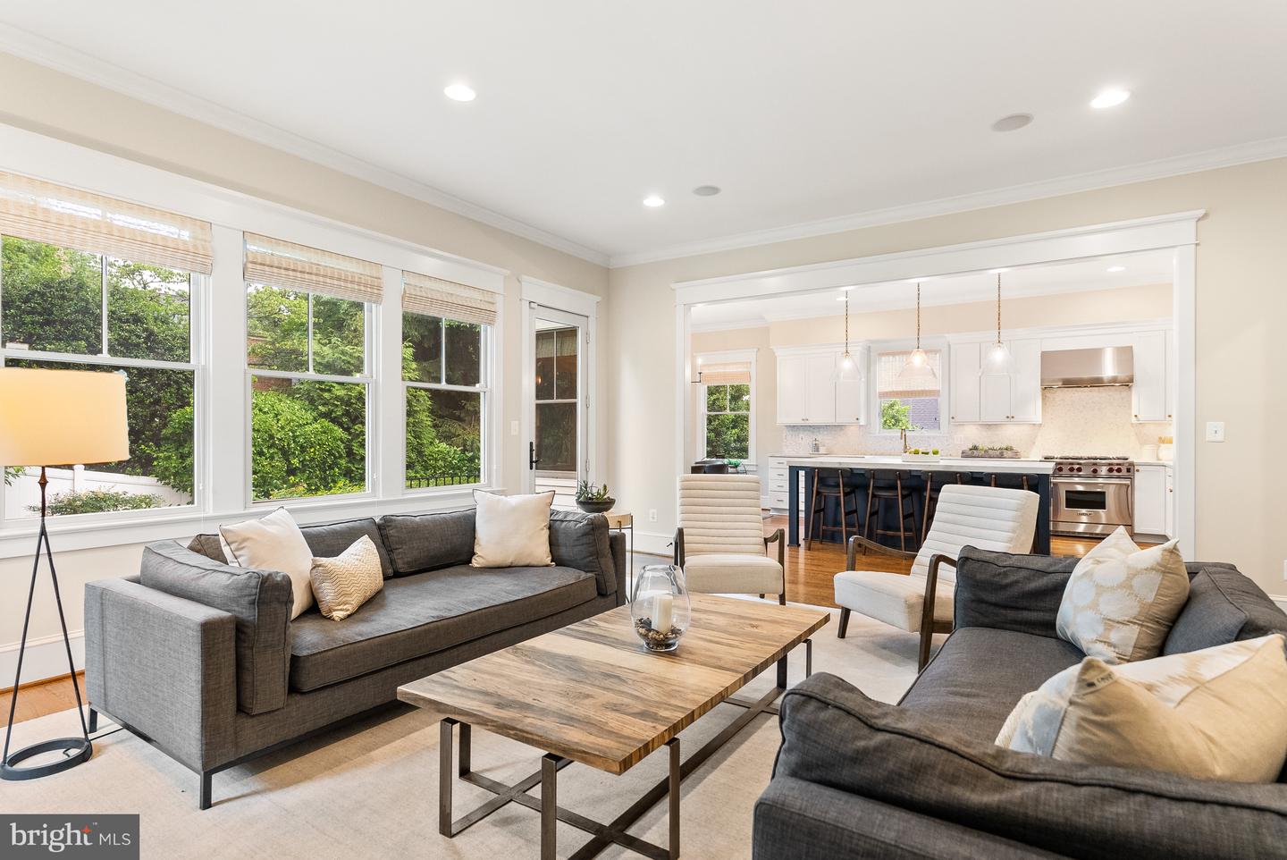 2407 N NELSON ST, ARLINGTON, Virginia 22207, 5 Bedrooms Bedrooms, ,4 BathroomsBathrooms,Residential,For sale,2407 N NELSON ST,VAAR2059404 MLS # VAAR2059404