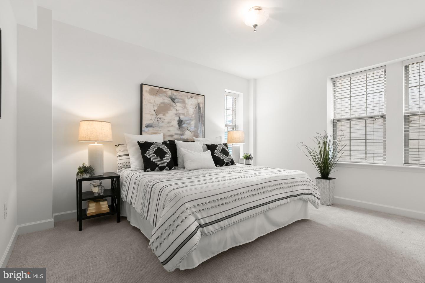 1314 MASSACHUSETTS AVE NW #603, WASHINGTON, District Of Columbia 20005, 1 Bedroom Bedrooms, ,1 BathroomBathrooms,Residential,For sale,1314 MASSACHUSETTS AVE NW #603,DCDC2206382 MLS # DCDC2206382
