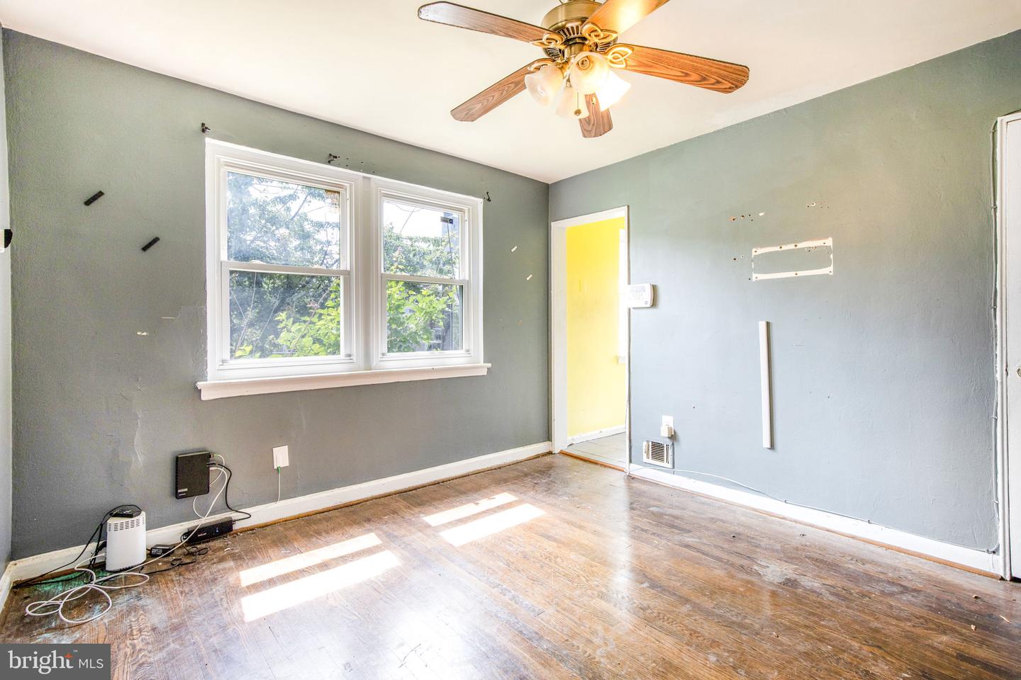 627 FORRESTER ST SE, WASHINGTON, District Of Columbia 20032, 3 Bedrooms Bedrooms, ,1 BathroomBathrooms,Residential,For sale,627 FORRESTER ST SE,DCDC2206472 MLS # DCDC2206472