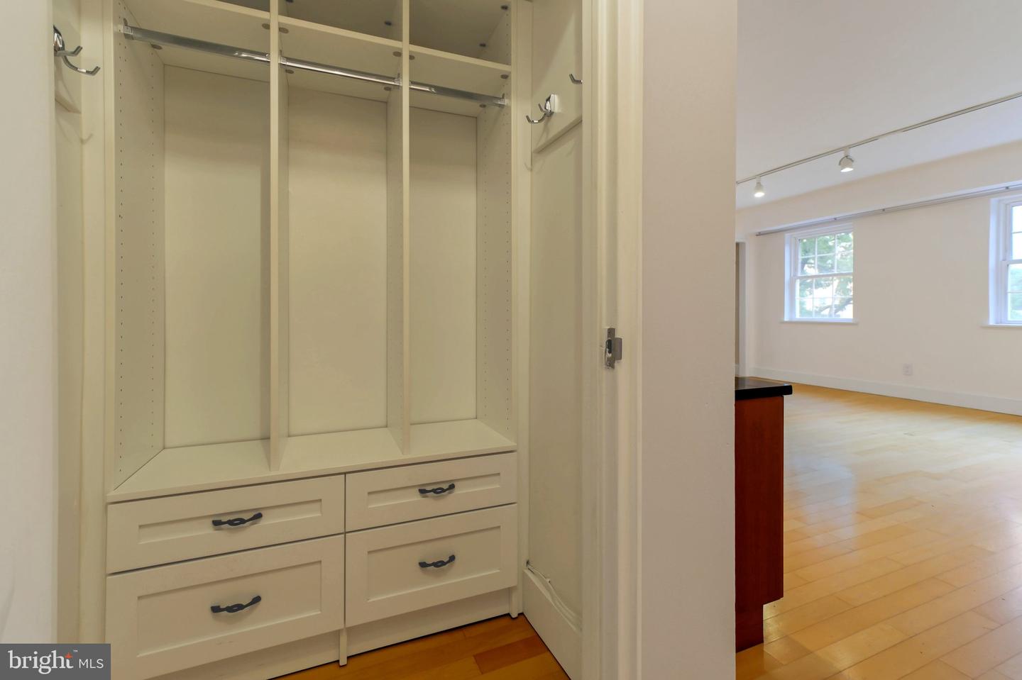 1301 N ODE ST #135, ARLINGTON, Virginia 22209, 1 Bedroom Bedrooms, ,1 BathroomBathrooms,Residential,For sale,1301 N ODE ST #135,VAAR2059504 MLS # VAAR2059504