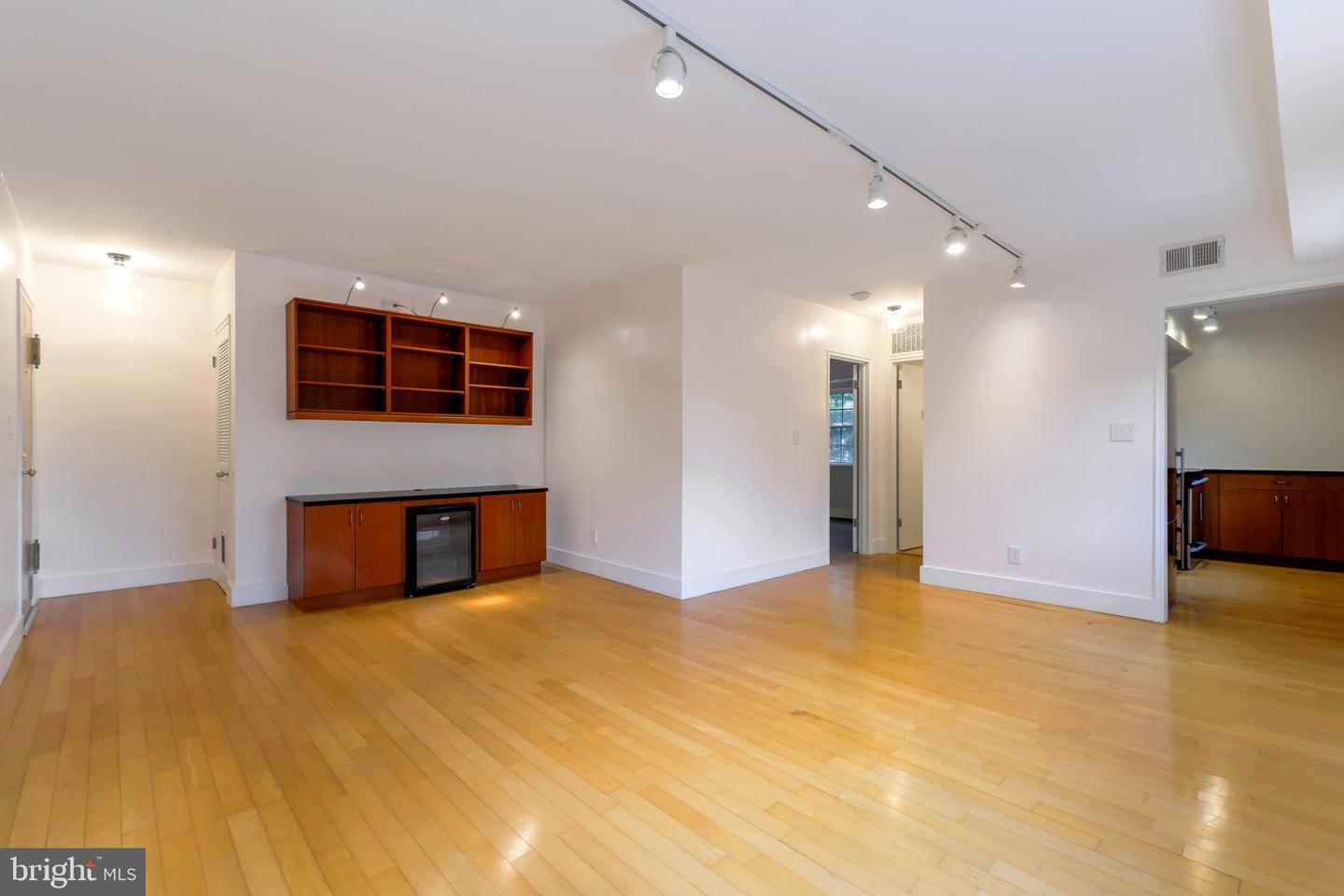 1301 N ODE ST #135, ARLINGTON, Virginia 22209, 1 Bedroom Bedrooms, ,1 BathroomBathrooms,Residential,For sale,1301 N ODE ST #135,VAAR2059504 MLS # VAAR2059504