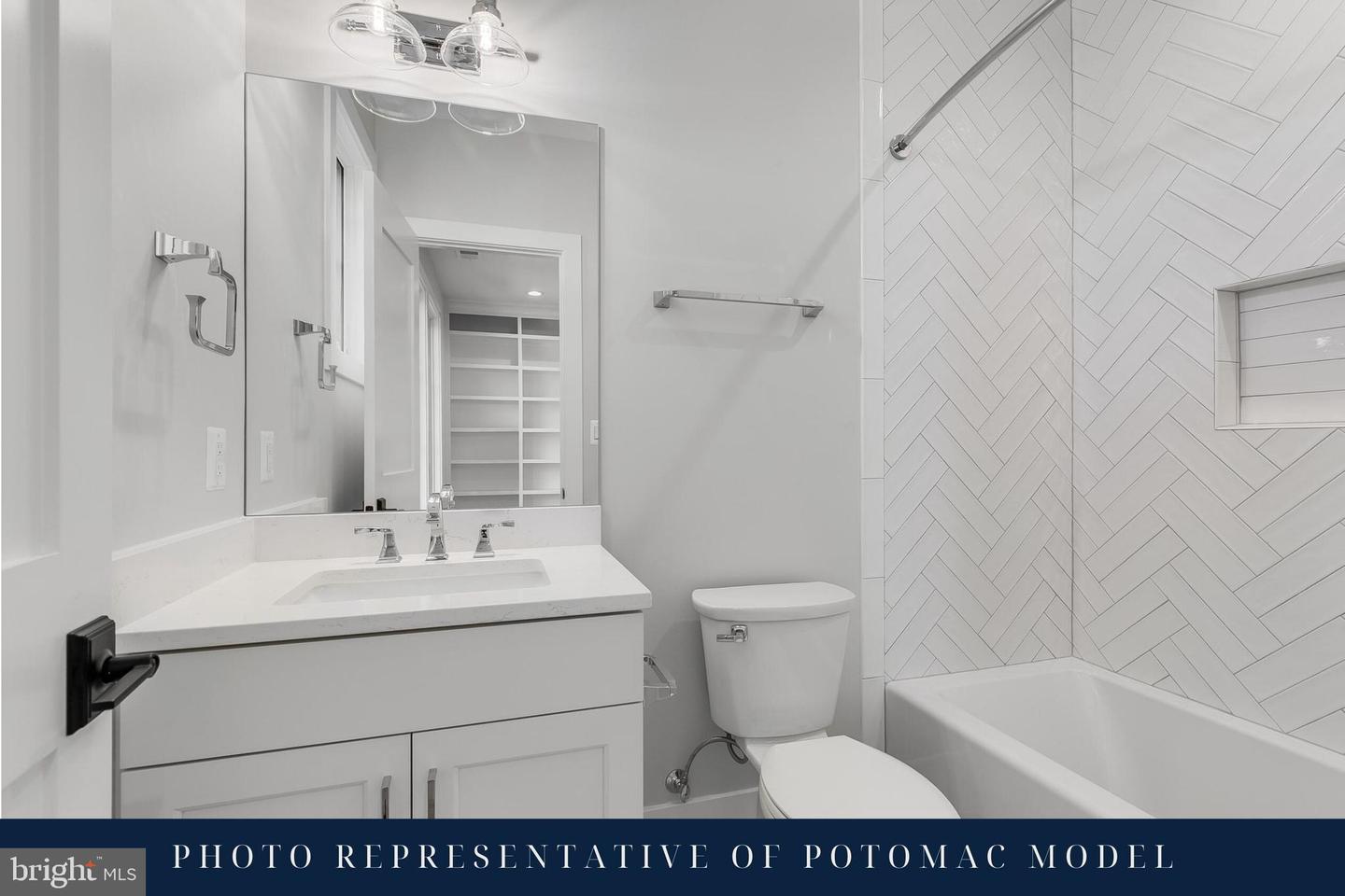 730 22ND ST S, ARLINGTON, Virginia 22202, 5 Bedrooms Bedrooms, ,5 BathroomsBathrooms,Residential,For sale,730 22ND ST S,VAAR2059508 MLS # VAAR2059508
