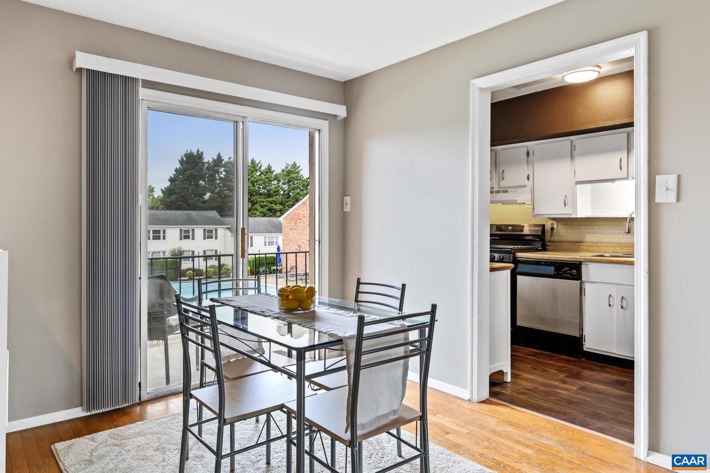 134 HESSIAN HILLS CIR #2, CHARLOTTESVILLE, Virginia 22901, 2 Bedrooms Bedrooms, ,1 BathroomBathrooms,Residential,For sale,134 HESSIAN HILLS CIR #2,665899 MLS # 665899