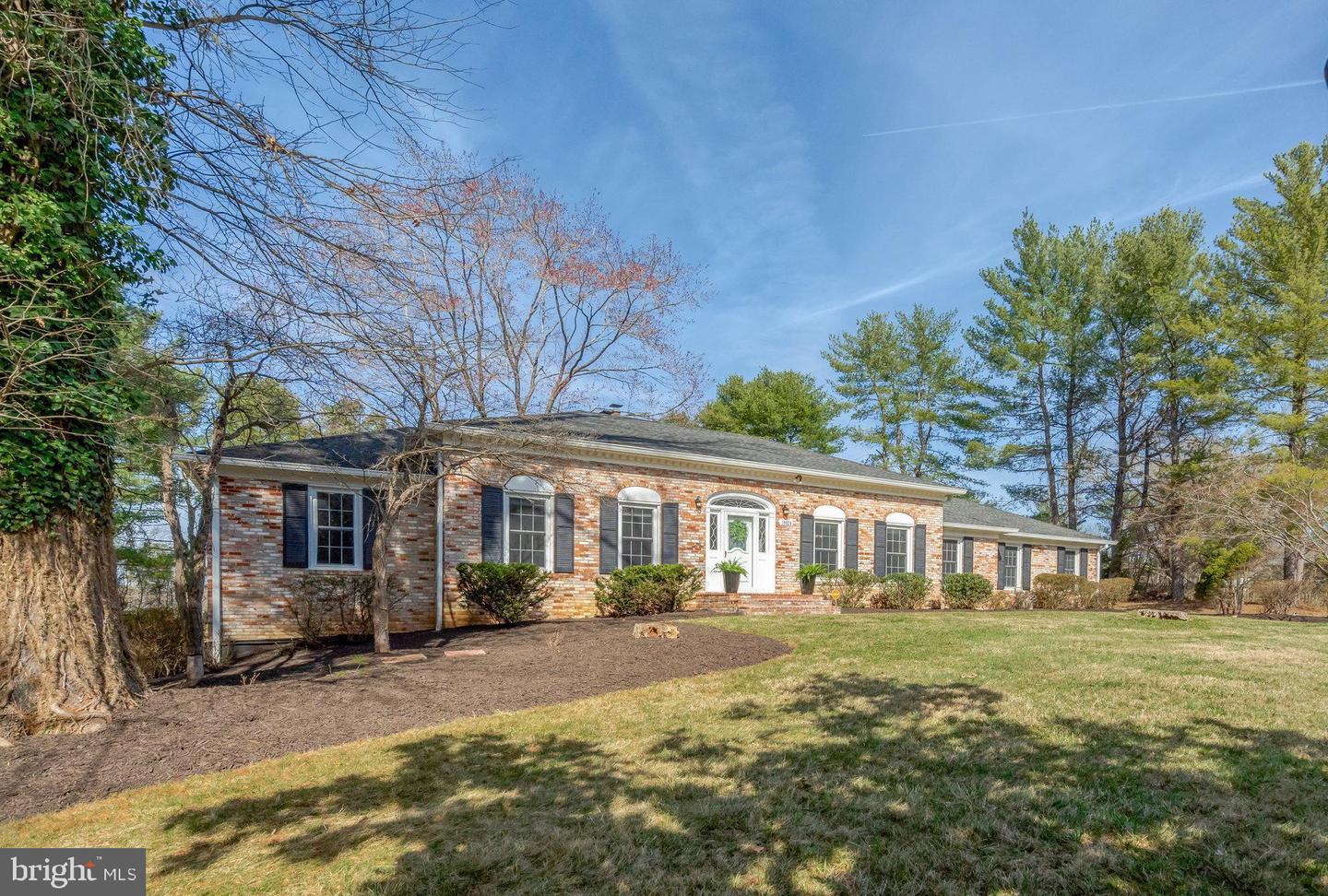10828 MOORE DR, MANASSAS, Virginia 20111, 5 Bedrooms Bedrooms, ,4 BathroomsBathrooms,Residential,For sale,10828 MOORE DR,VAPW2097500 MLS # VAPW2097500