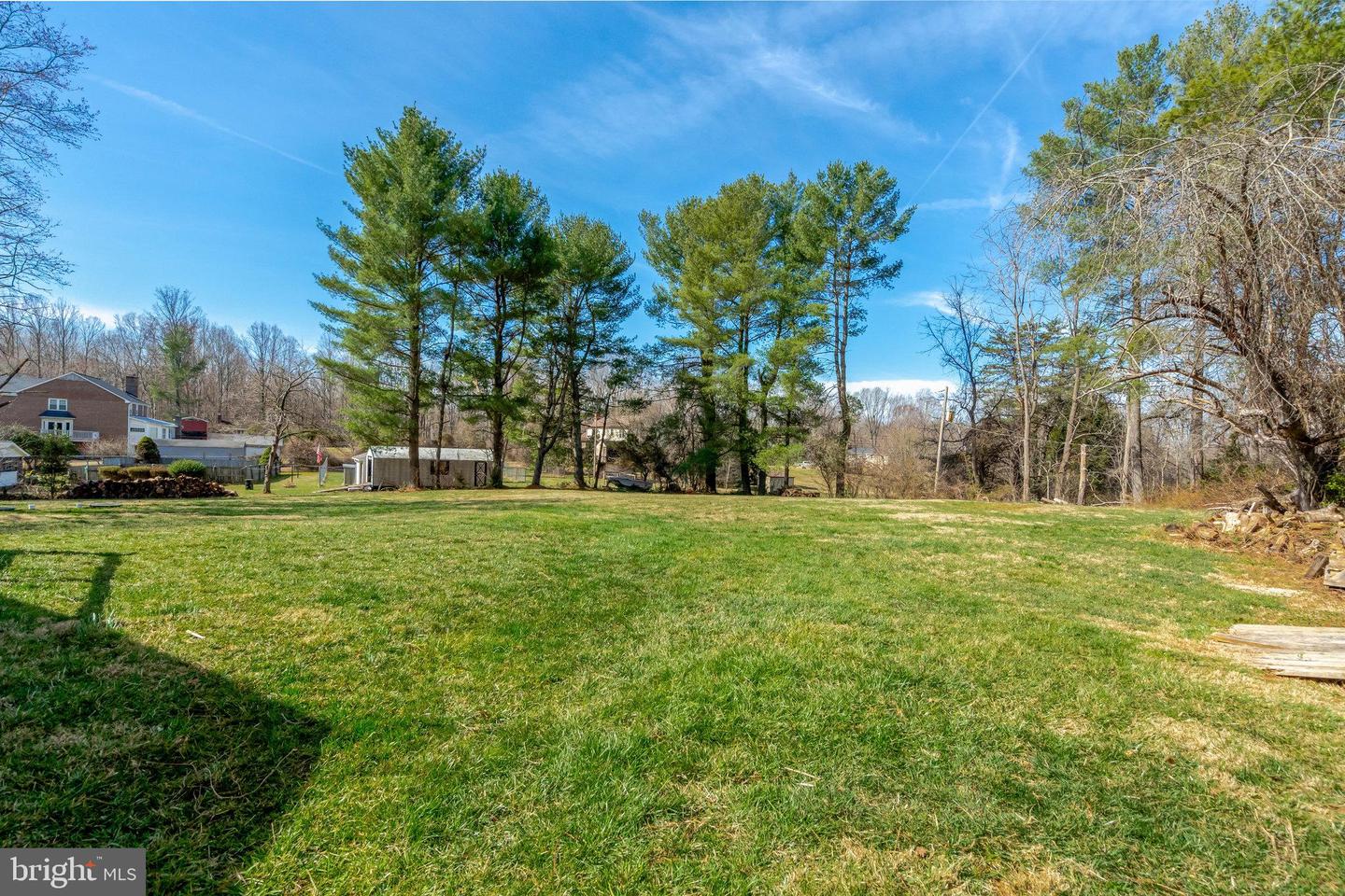 10828 MOORE DR, MANASSAS, Virginia 20111, 5 Bedrooms Bedrooms, ,4 BathroomsBathrooms,Residential,For sale,10828 MOORE DR,VAPW2097500 MLS # VAPW2097500