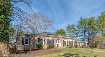 10828 MOORE DR, MANASSAS, Virginia 20111, 5 Bedrooms Bedrooms, ,4 BathroomsBathrooms,Residential,For sale,10828 MOORE DR,VAPW2097500 MLS # VAPW2097500