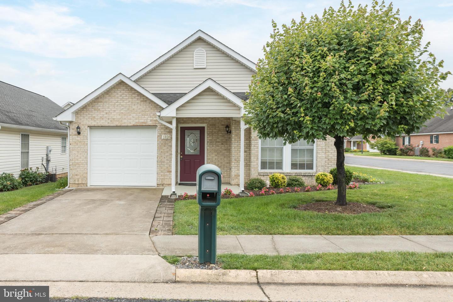 1826 KERSHAW LN, WINCHESTER, Virginia 22601, 2 Bedrooms Bedrooms, ,2 BathroomsBathrooms,Residential,For sale,1826 KERSHAW LN,VAWI2007988 MLS # VAWI2007988