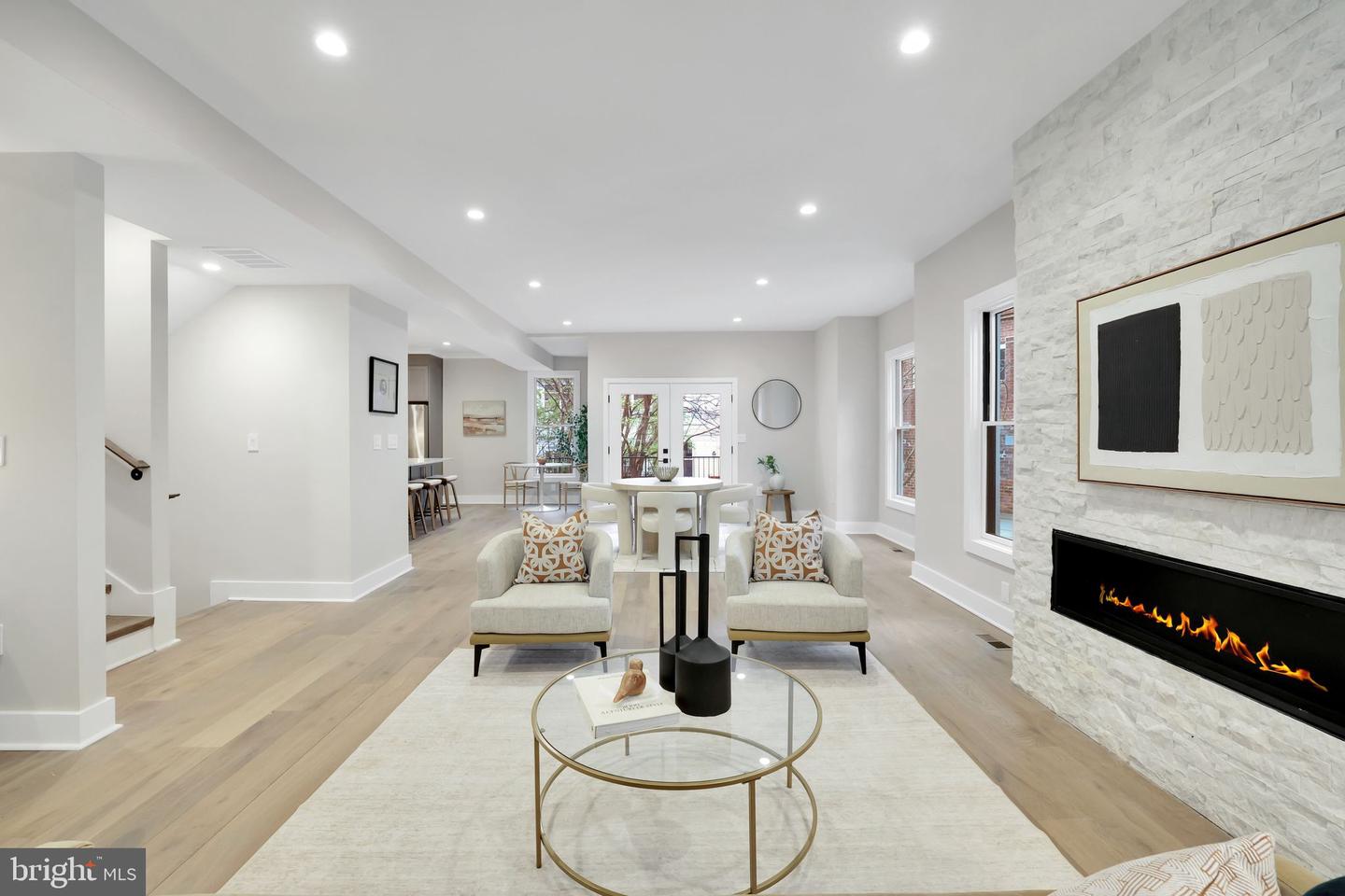 3740 KANAWHA ST NW, WASHINGTON, District Of Columbia 20015, 5 Bedrooms Bedrooms, ,4 BathroomsBathrooms,Residential,For sale,3740 KANAWHA ST NW,DCDC2206334 MLS # DCDC2206334