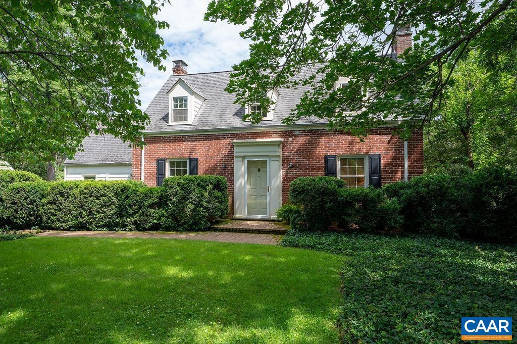 1614 MEADOWBROOK HEIGHTS RD, CHARLOTTESVILLE, Virginia 22901, 3 Bedrooms Bedrooms, ,2 BathroomsBathrooms,Residential,For sale,1614 MEADOWBROOK HEIGHTS RD,665855 MLS # 665855