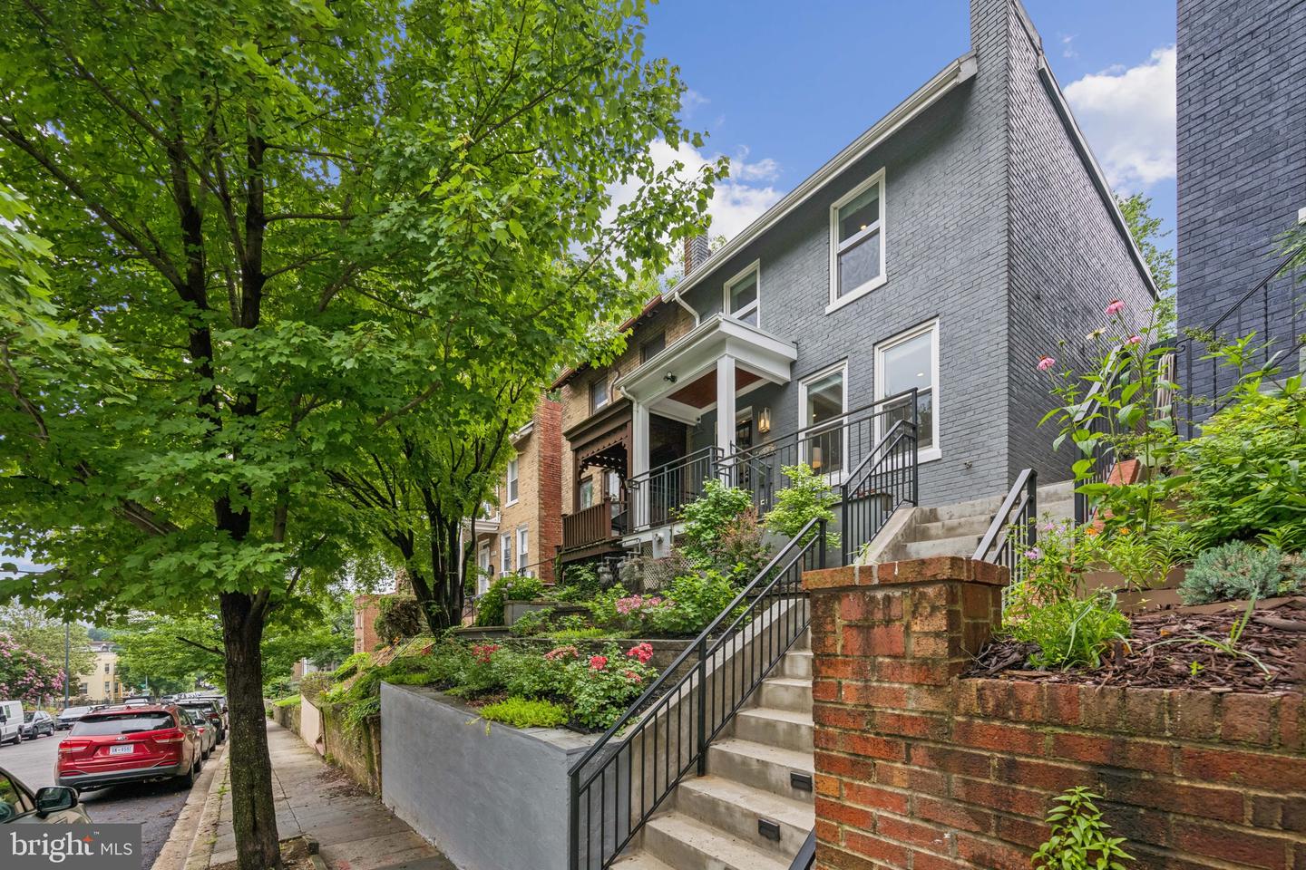 205 V ST NE, WASHINGTON, District Of Columbia 20002, ,Residential,For sale,205 V ST NE,DCDC2206396 MLS # DCDC2206396
