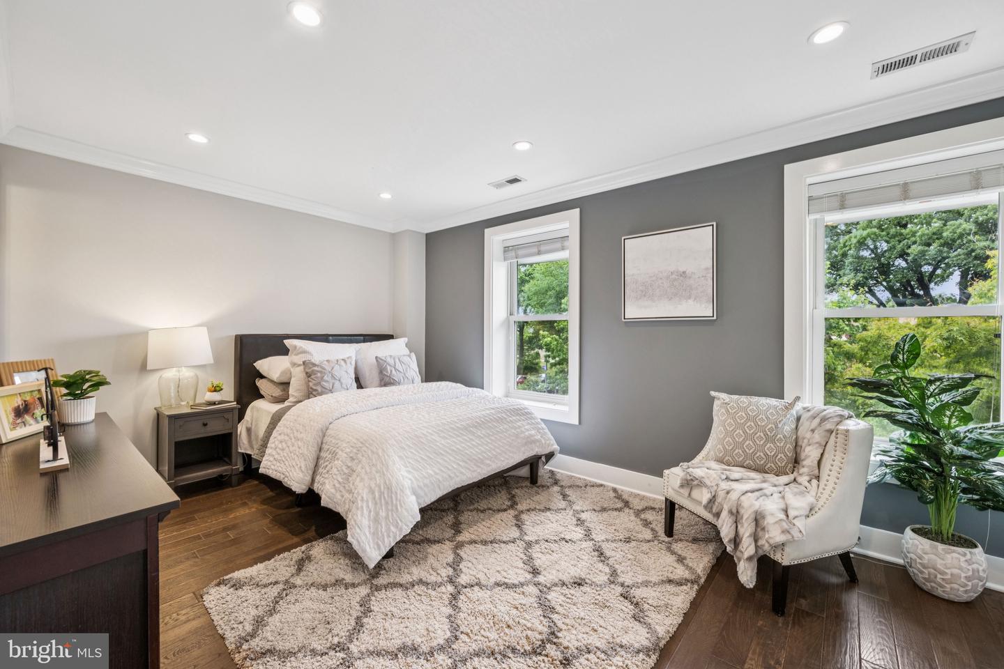 205 V ST NE, WASHINGTON, District Of Columbia 20002, ,Residential,For sale,205 V ST NE,DCDC2206396 MLS # DCDC2206396