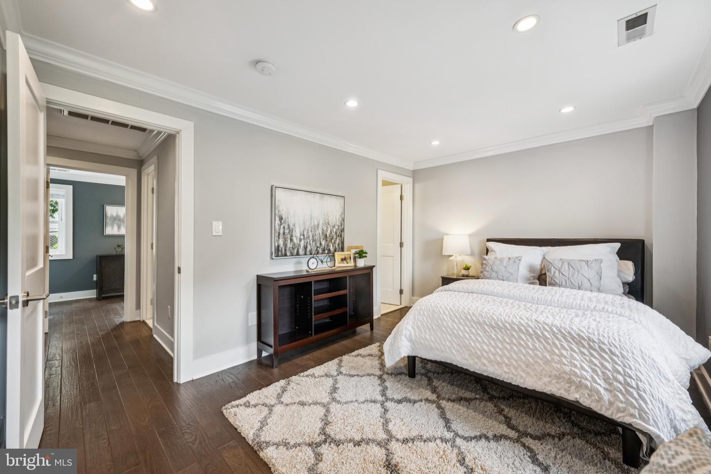 205 V ST NE, WASHINGTON, District Of Columbia 20002, ,Residential,For sale,205 V ST NE,DCDC2206396 MLS # DCDC2206396