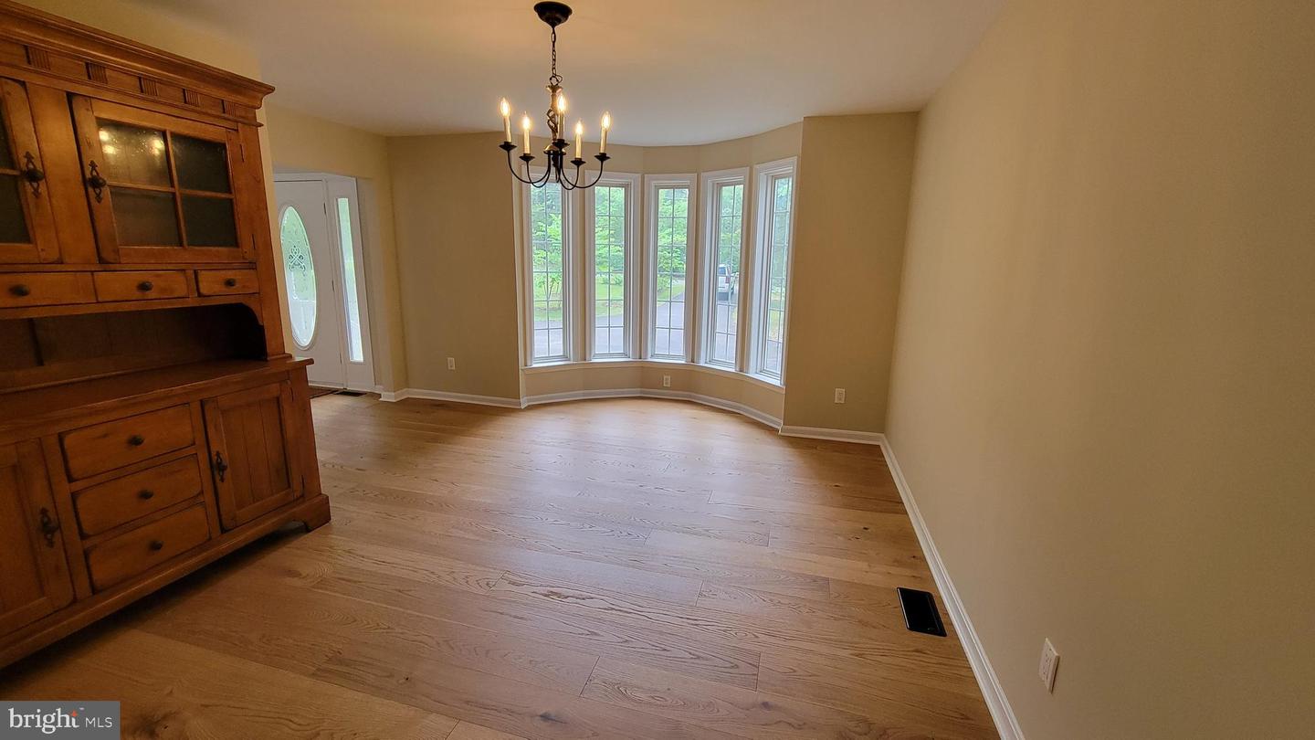 112 PINE CREST LN, GORDONSVILLE, Virginia 22942, 3 Bedrooms Bedrooms, ,3 BathroomsBathrooms,Residential,For sale,112 PINE CREST LN,VALA2008088 MLS # VALA2008088