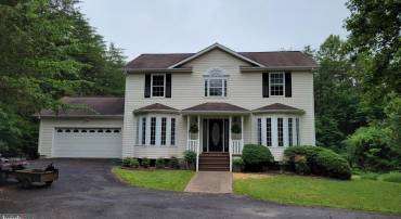 112 PINE CREST LN, GORDONSVILLE, Virginia 22942, 3 Bedrooms Bedrooms, ,3 BathroomsBathrooms,Residential,For sale,112 PINE CREST LN,VALA2008088 MLS # VALA2008088
