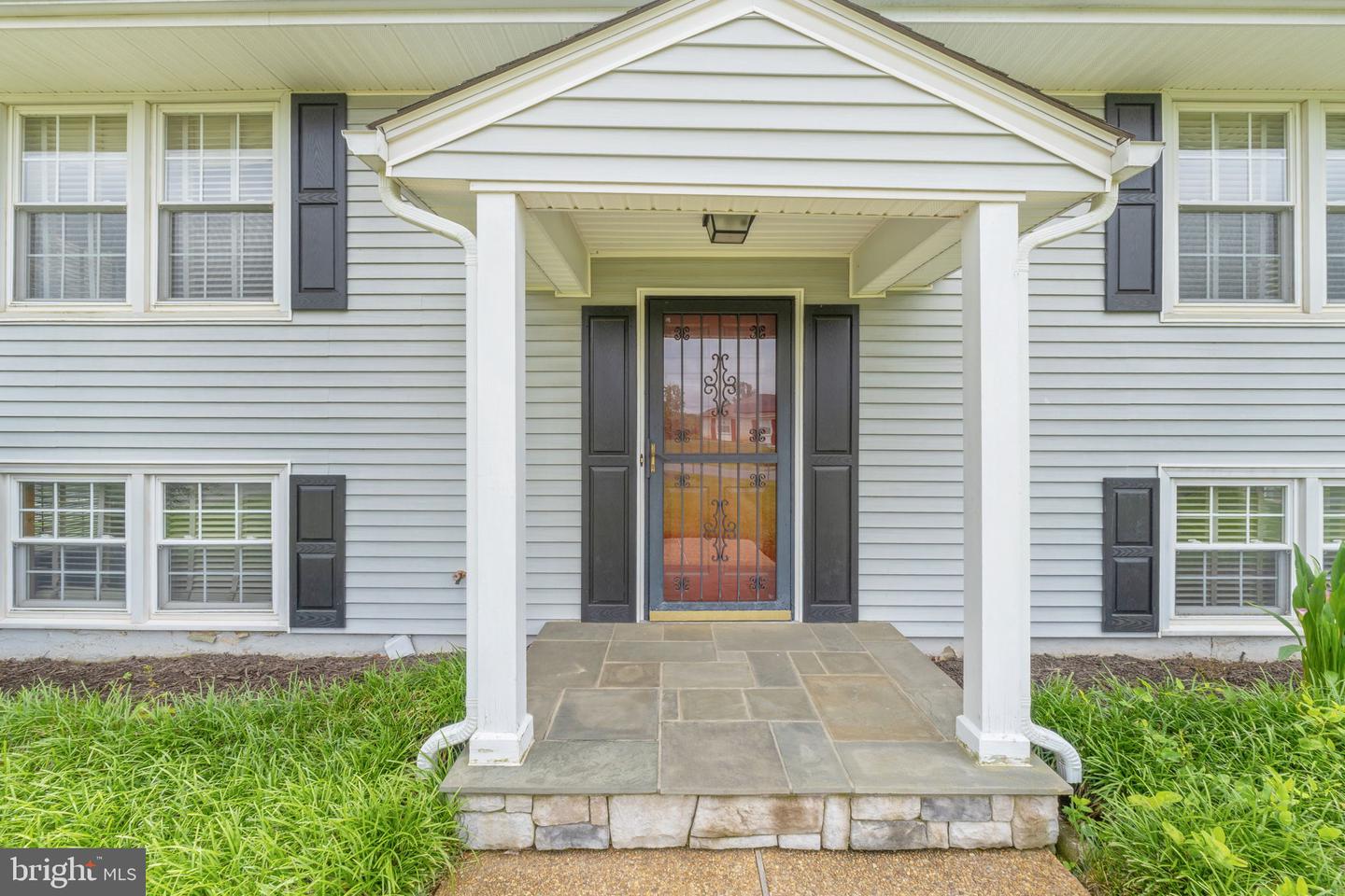 101 DEERWOOD RD, CHARLOTTESVILLE, Virginia 22911, 3 Bedrooms Bedrooms, ,2 BathroomsBathrooms,Residential,For sale,101 DEERWOOD RD,VAAB2001026 MLS # VAAB2001026