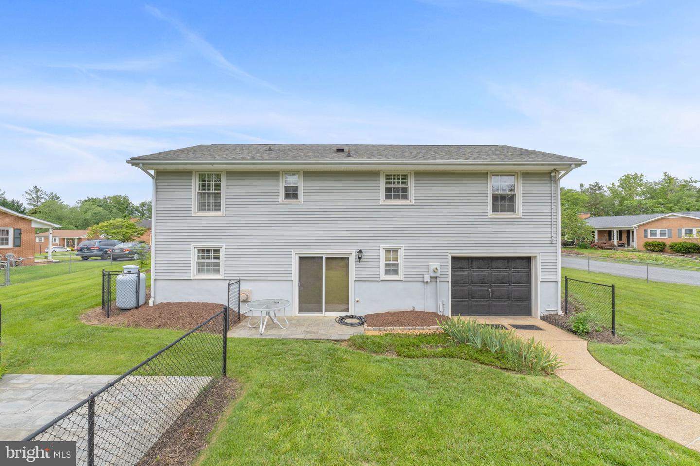 101 DEERWOOD RD, CHARLOTTESVILLE, Virginia 22911, 3 Bedrooms Bedrooms, ,2 BathroomsBathrooms,Residential,For sale,101 DEERWOOD RD,VAAB2001026 MLS # VAAB2001026