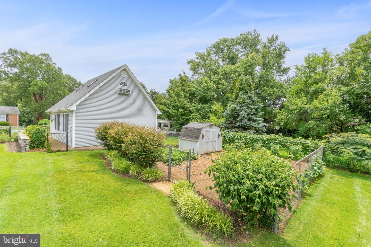 101 DEERWOOD RD, CHARLOTTESVILLE, Virginia 22911, 3 Bedrooms Bedrooms, ,2 BathroomsBathrooms,Residential,For sale,101 DEERWOOD RD,VAAB2001026 MLS # VAAB2001026