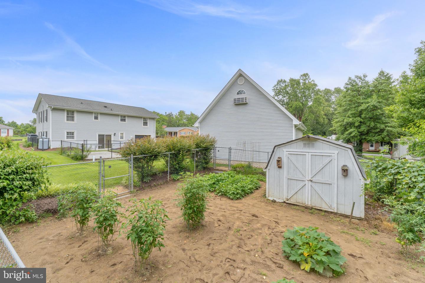 101 DEERWOOD RD, CHARLOTTESVILLE, Virginia 22911, 3 Bedrooms Bedrooms, ,2 BathroomsBathrooms,Residential,For sale,101 DEERWOOD RD,VAAB2001026 MLS # VAAB2001026
