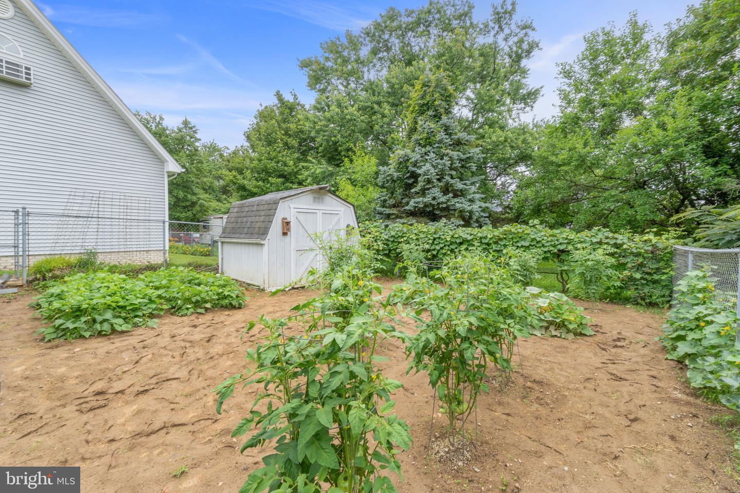 101 DEERWOOD RD, CHARLOTTESVILLE, Virginia 22911, 3 Bedrooms Bedrooms, ,2 BathroomsBathrooms,Residential,For sale,101 DEERWOOD RD,VAAB2001026 MLS # VAAB2001026