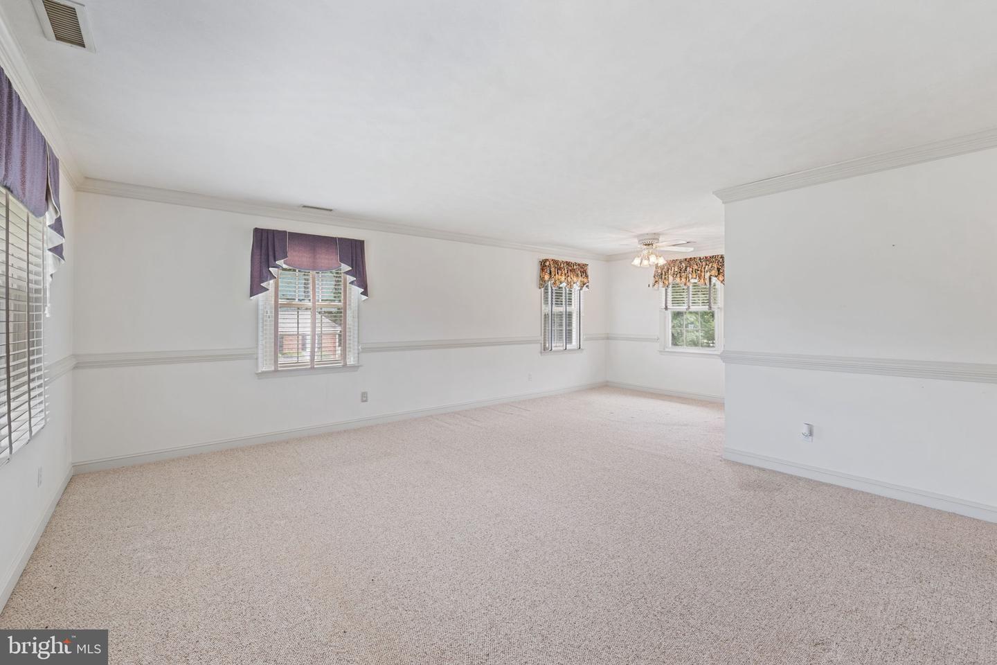 101 DEERWOOD RD, CHARLOTTESVILLE, Virginia 22911, 3 Bedrooms Bedrooms, ,2 BathroomsBathrooms,Residential,For sale,101 DEERWOOD RD,VAAB2001026 MLS # VAAB2001026