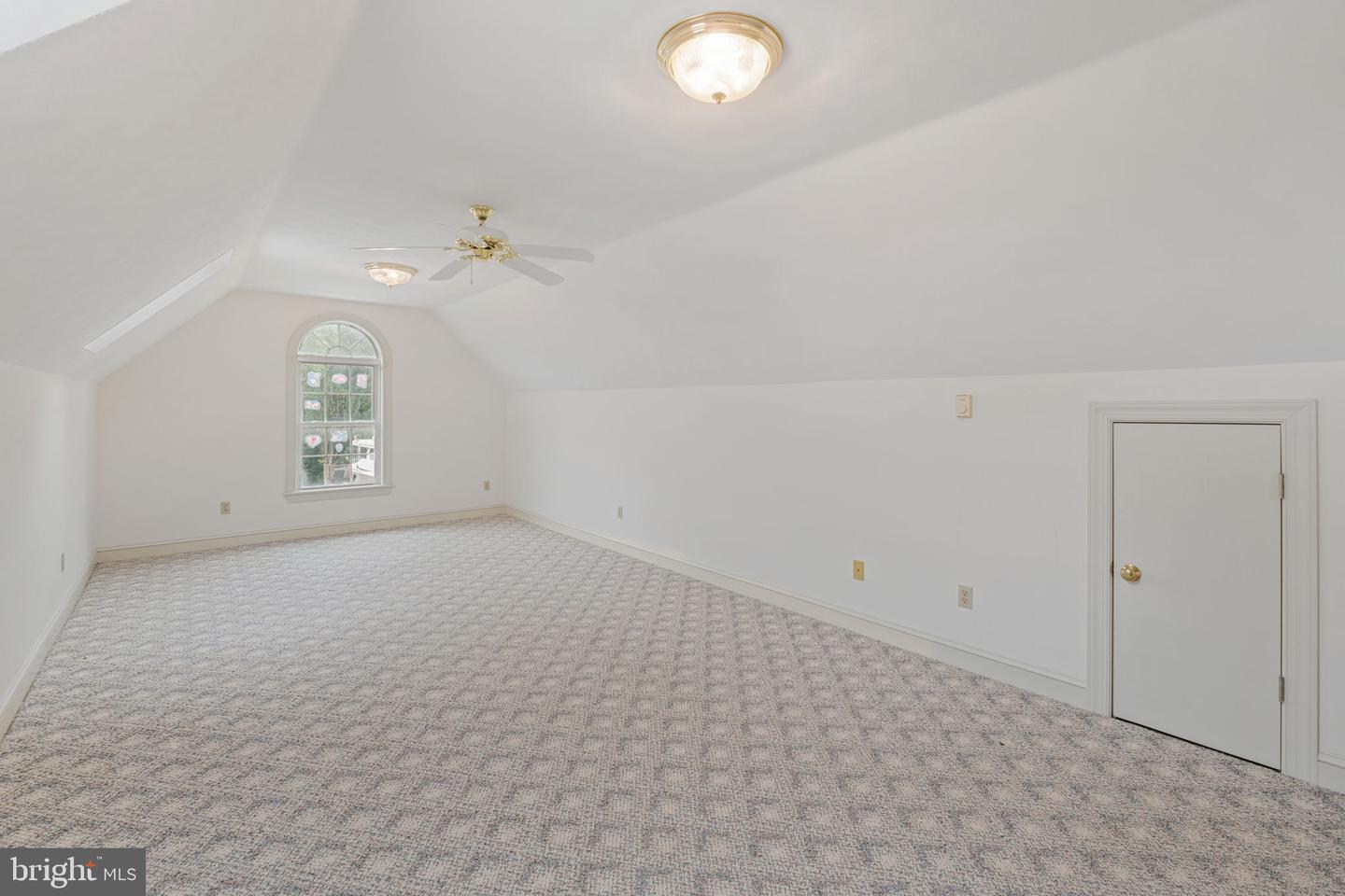 101 DEERWOOD RD, CHARLOTTESVILLE, Virginia 22911, 3 Bedrooms Bedrooms, ,2 BathroomsBathrooms,Residential,For sale,101 DEERWOOD RD,VAAB2001026 MLS # VAAB2001026