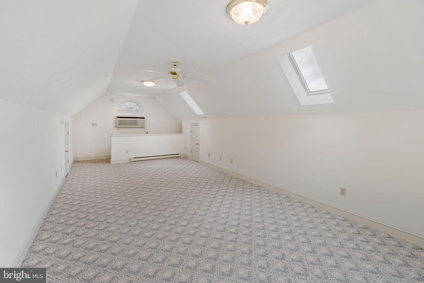 101 DEERWOOD RD, CHARLOTTESVILLE, Virginia 22911, 3 Bedrooms Bedrooms, ,2 BathroomsBathrooms,Residential,For sale,101 DEERWOOD RD,VAAB2001026 MLS # VAAB2001026