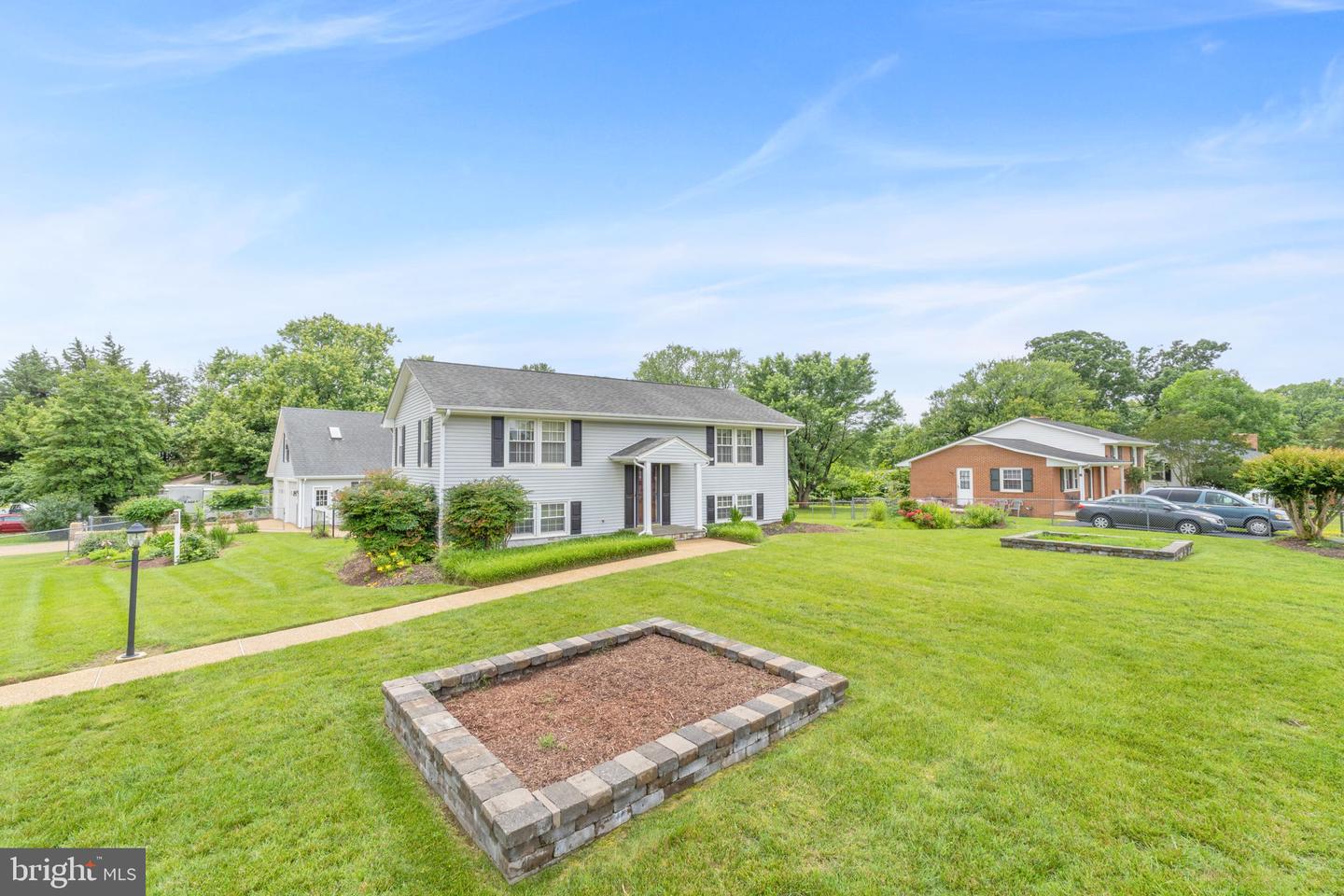 101 DEERWOOD RD, CHARLOTTESVILLE, Virginia 22911, 3 Bedrooms Bedrooms, ,2 BathroomsBathrooms,Residential,For sale,101 DEERWOOD RD,VAAB2001026 MLS # VAAB2001026