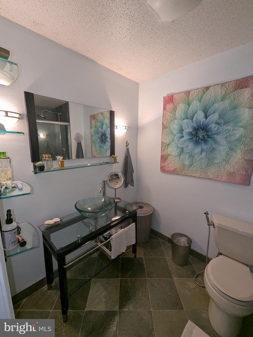 1720 LAKE SHORE CREST DR #34, RESTON, Virginia 20190, 2 Bedrooms Bedrooms, ,1 BathroomBathrooms,Residential,For sale,1720 LAKE SHORE CREST DR #34,VAFX2249032 MLS # VAFX2249032