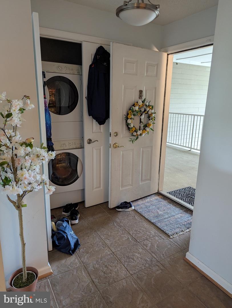 1720 LAKE SHORE CREST DR #34, RESTON, Virginia 20190, 2 Bedrooms Bedrooms, ,1 BathroomBathrooms,Residential,For sale,1720 LAKE SHORE CREST DR #34,VAFX2249032 MLS # VAFX2249032