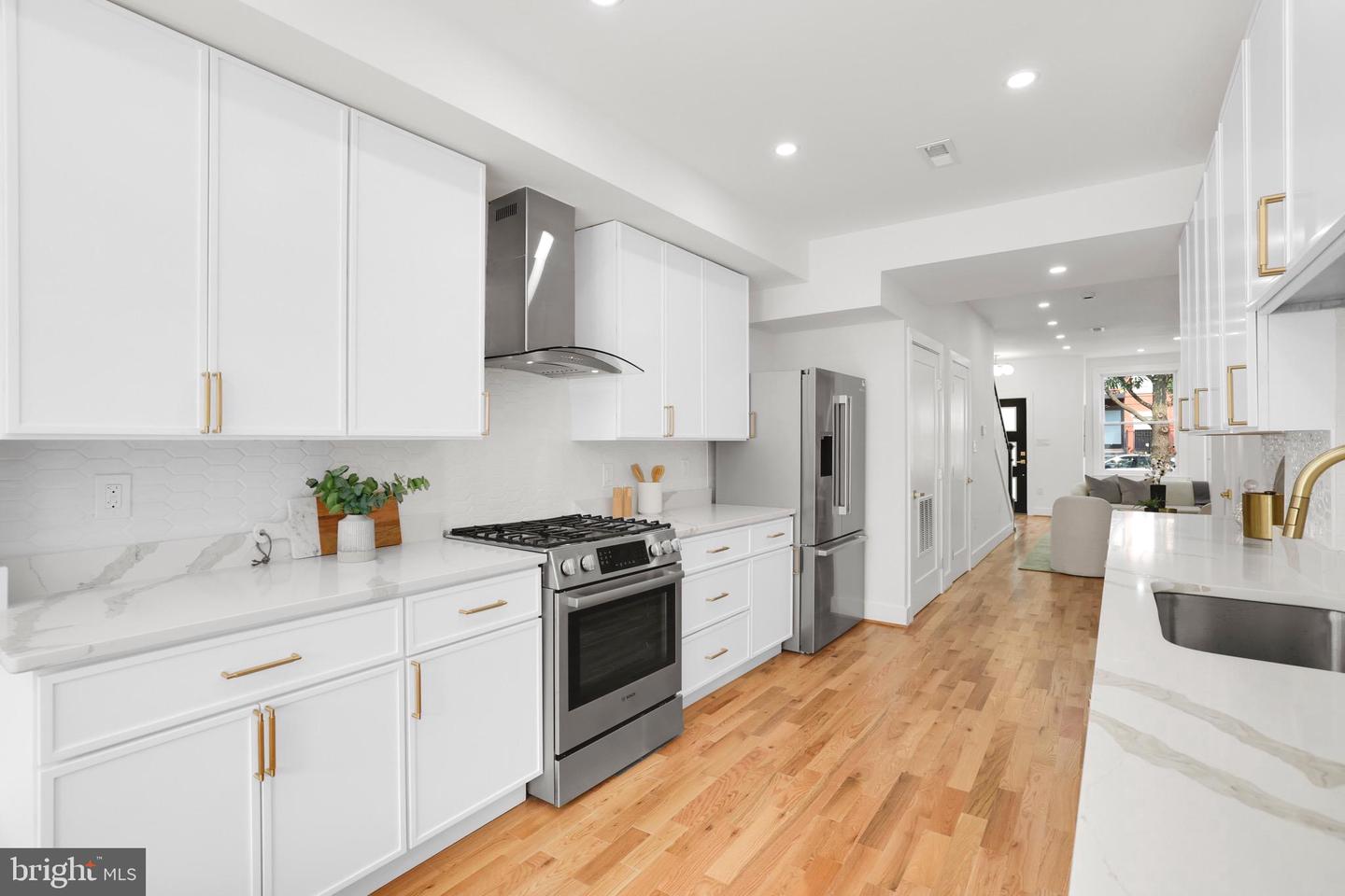 2230 12TH ST NW, WASHINGTON, District Of Columbia 20009, 3 Bedrooms Bedrooms, 3 Rooms Rooms,2 BathroomsBathrooms,Residential,For sale,2230 12TH ST NW,DCDC2206568 MLS # DCDC2206568