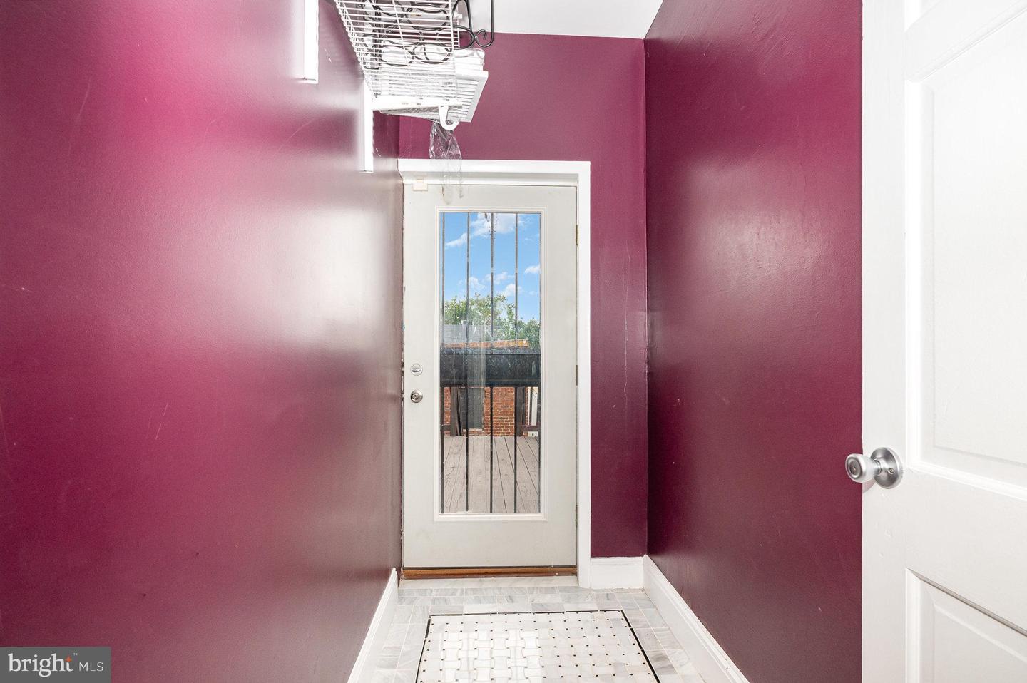 912 7TH ST NE, WASHINGTON, District Of Columbia 20002, 3 Bedrooms Bedrooms, ,1 BathroomBathrooms,Residential,For sale,912 7TH ST NE,DCDC2206582 MLS # DCDC2206582